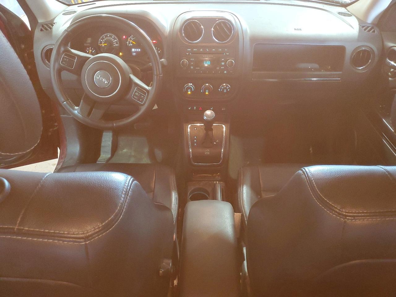 2016 Jeep Patriot Latitude Red vin: 1C4NJPFA7GD710687
