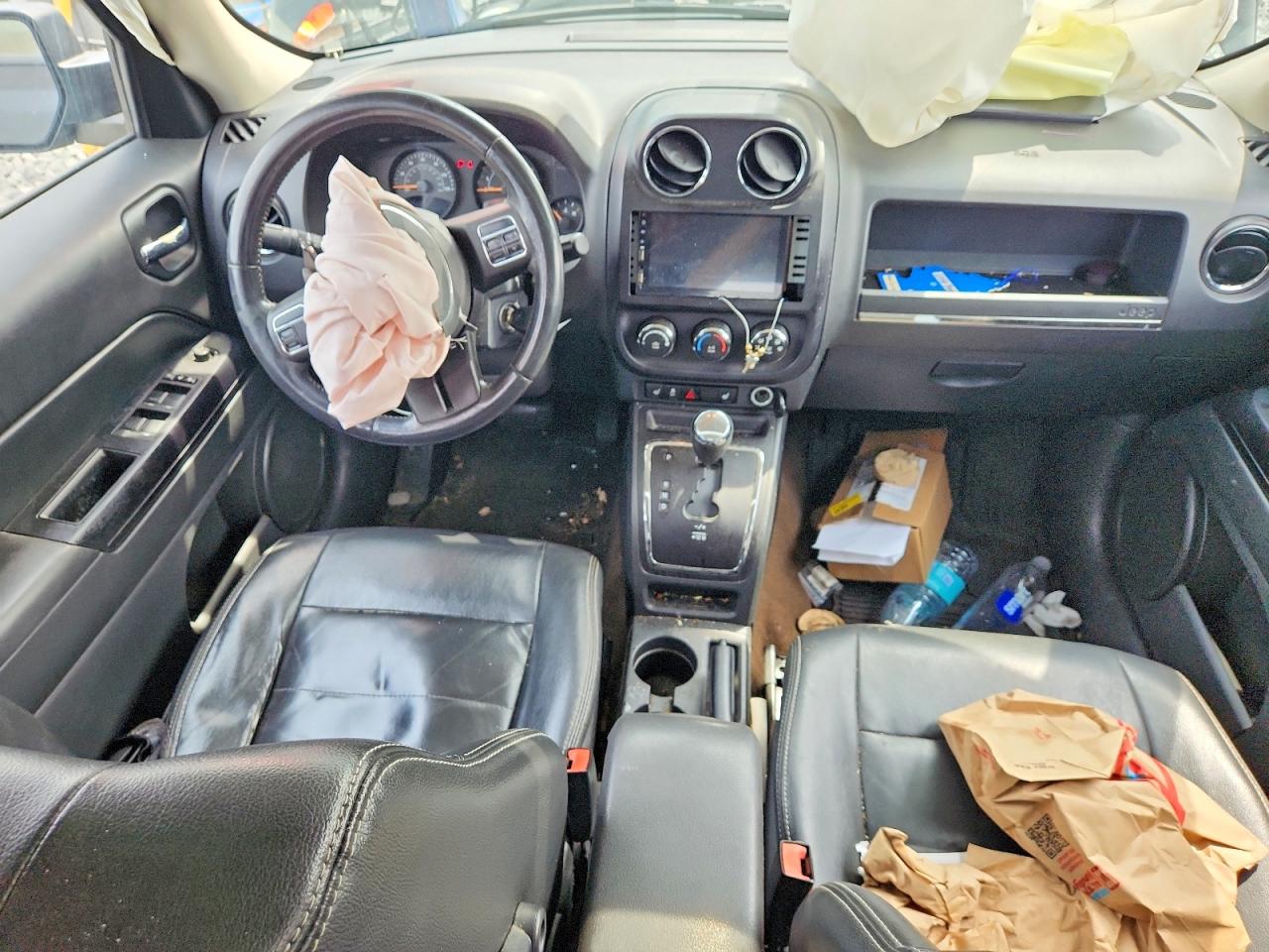 2015 Jeep Patriot Latitude Black vin: 1C4NJPFA8FD122361