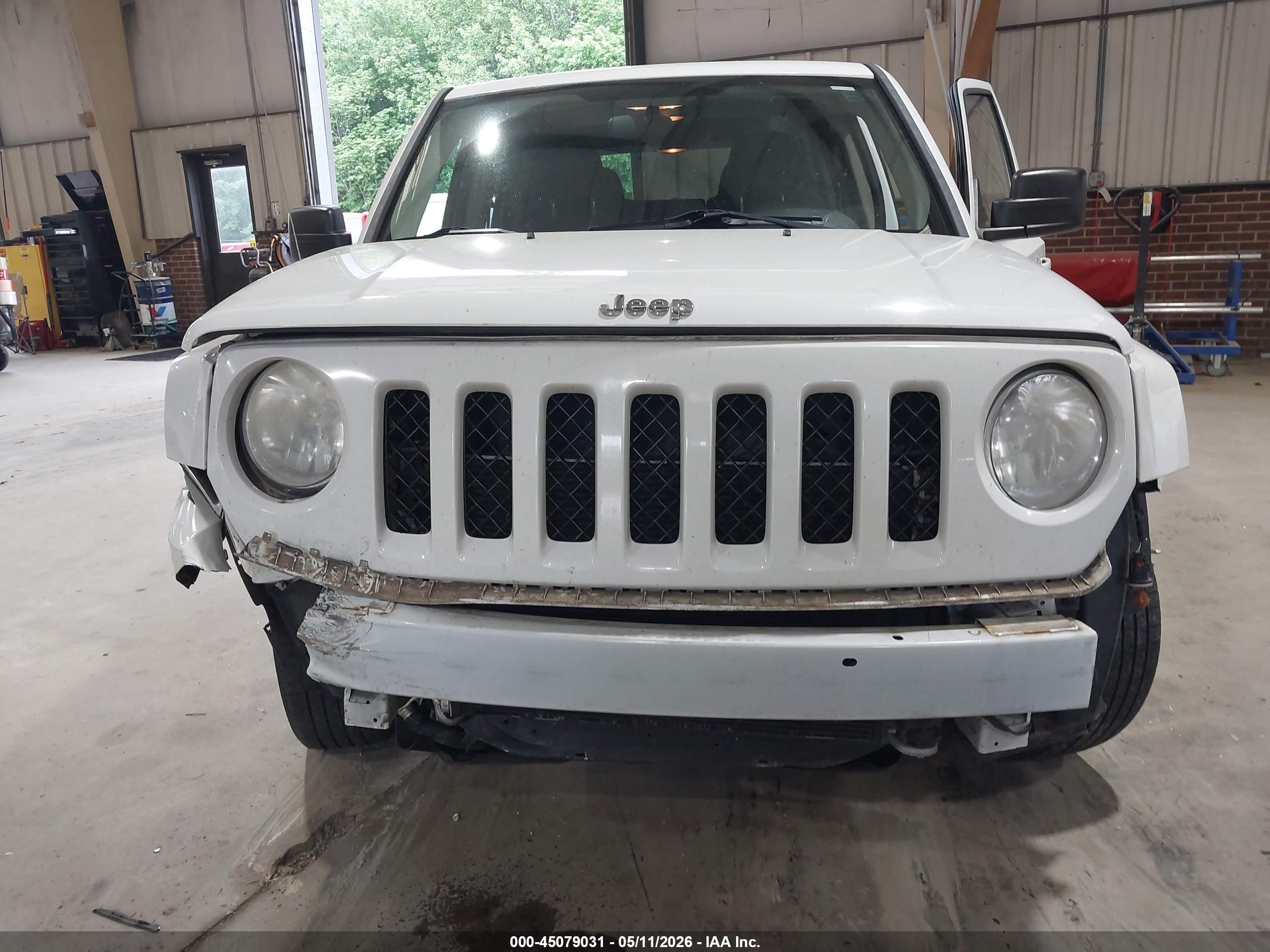 2014 Jeep Patriot Latitude White vin: 1C4NJPFA9ED650313