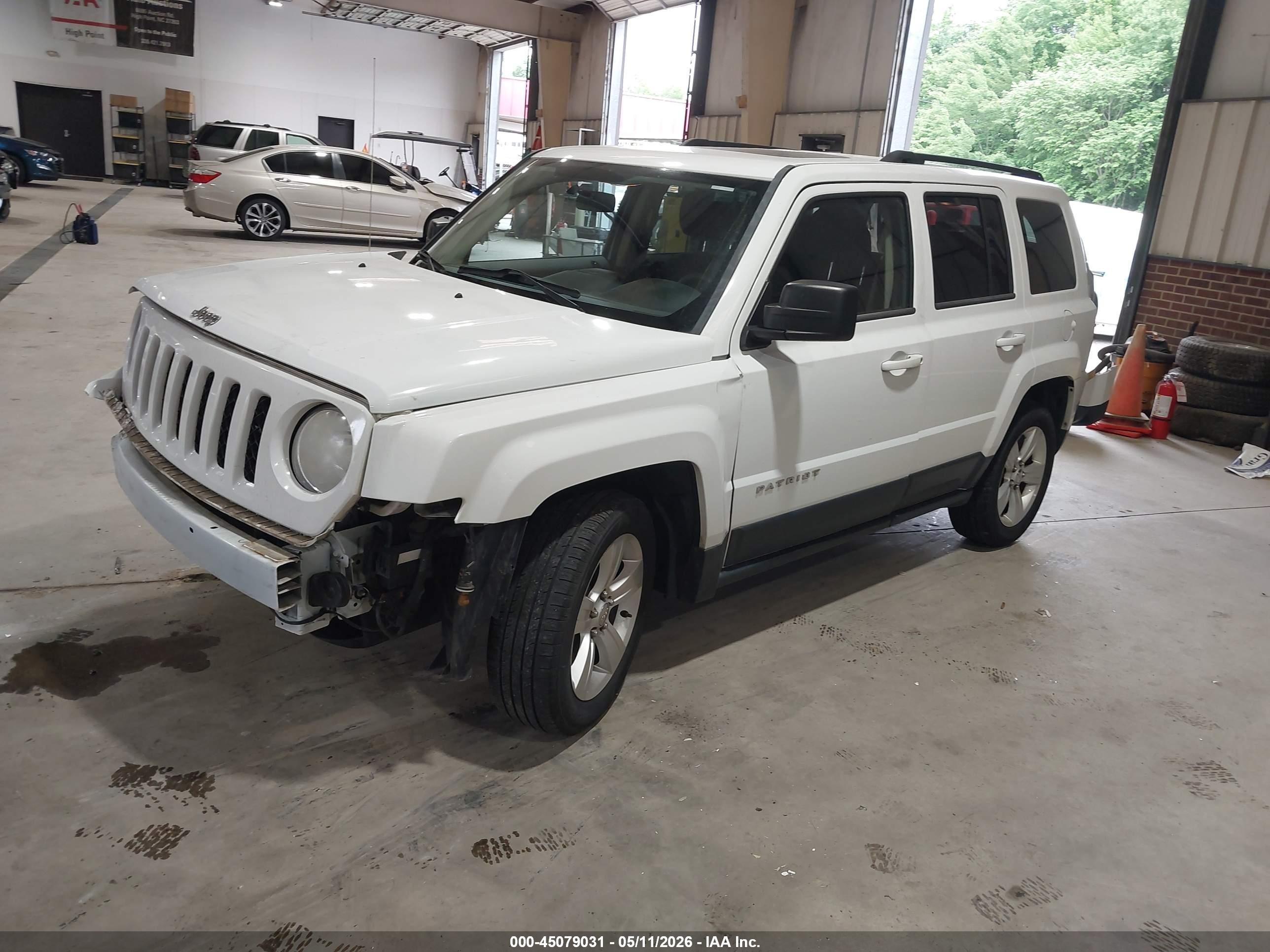 2014 Jeep Patriot Latitude White vin: 1C4NJPFA9ED650313