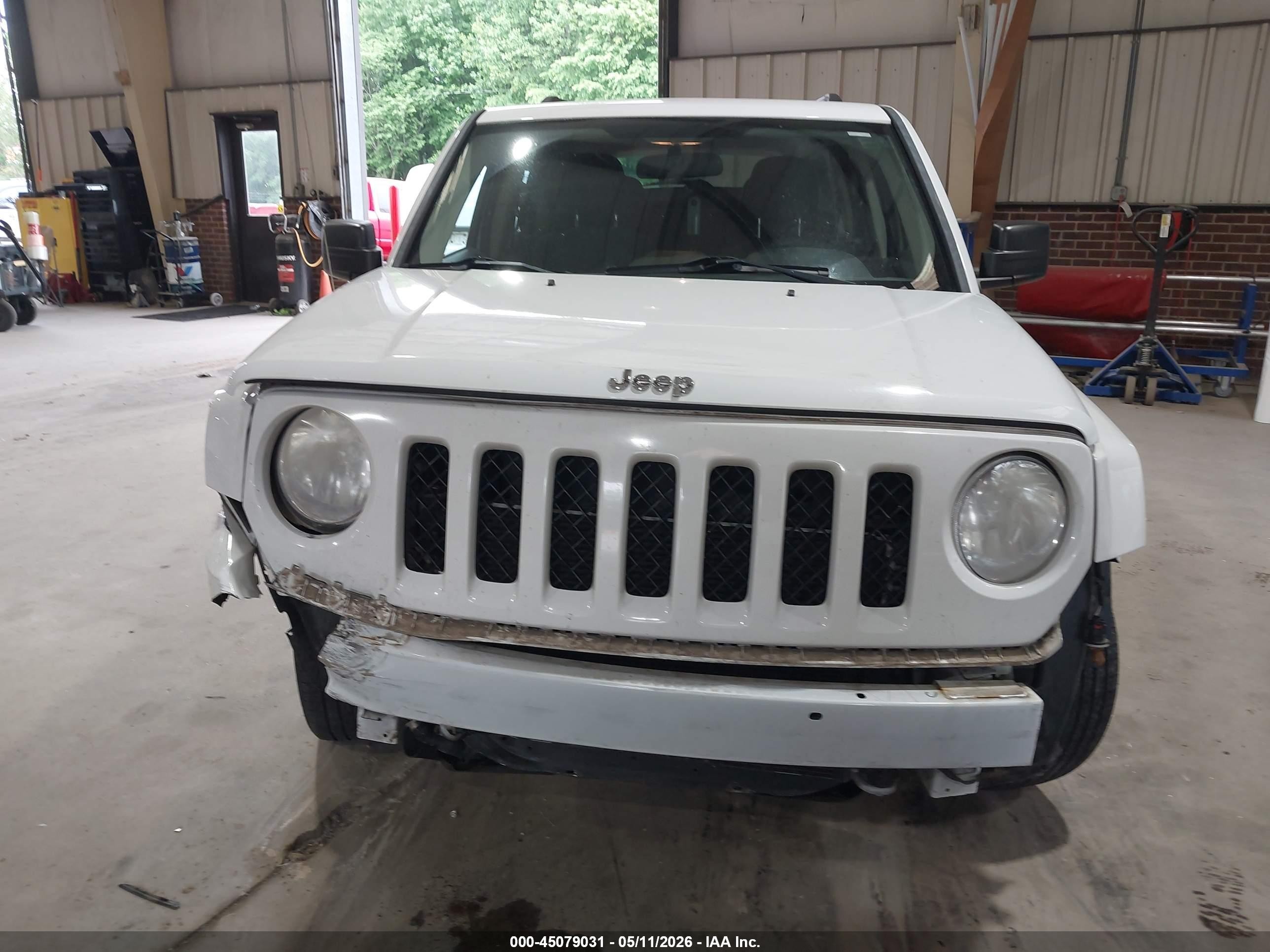 2014 Jeep Patriot Latitude White vin: 1C4NJPFA9ED650313
