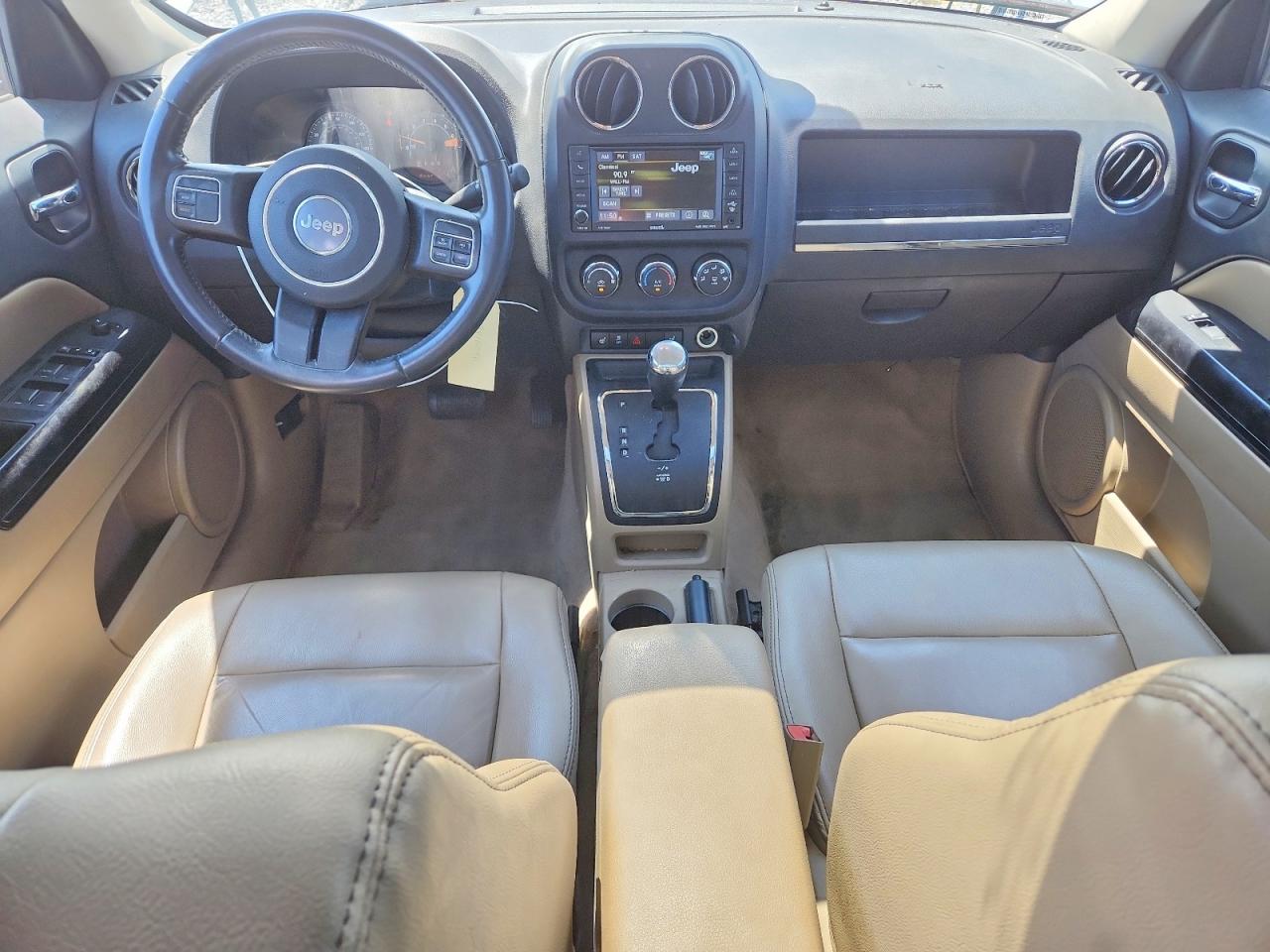 2017 Jeep Patriot Latitude White vin: 1C4NJPFA9HD136854