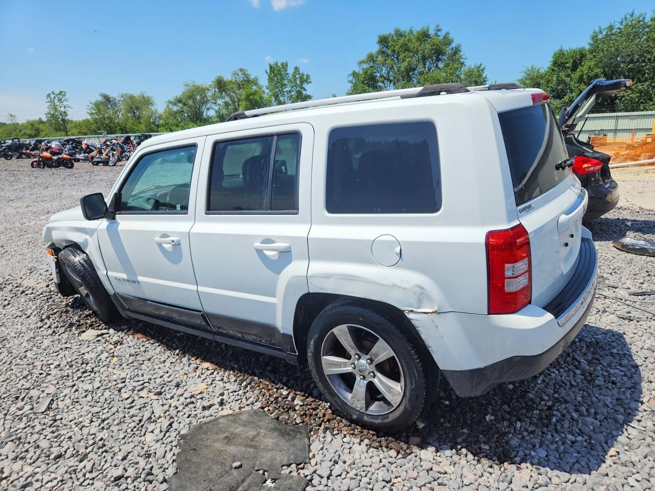 2017 Jeep Patriot Latitude White vin: 1C4NJPFA9HD136854