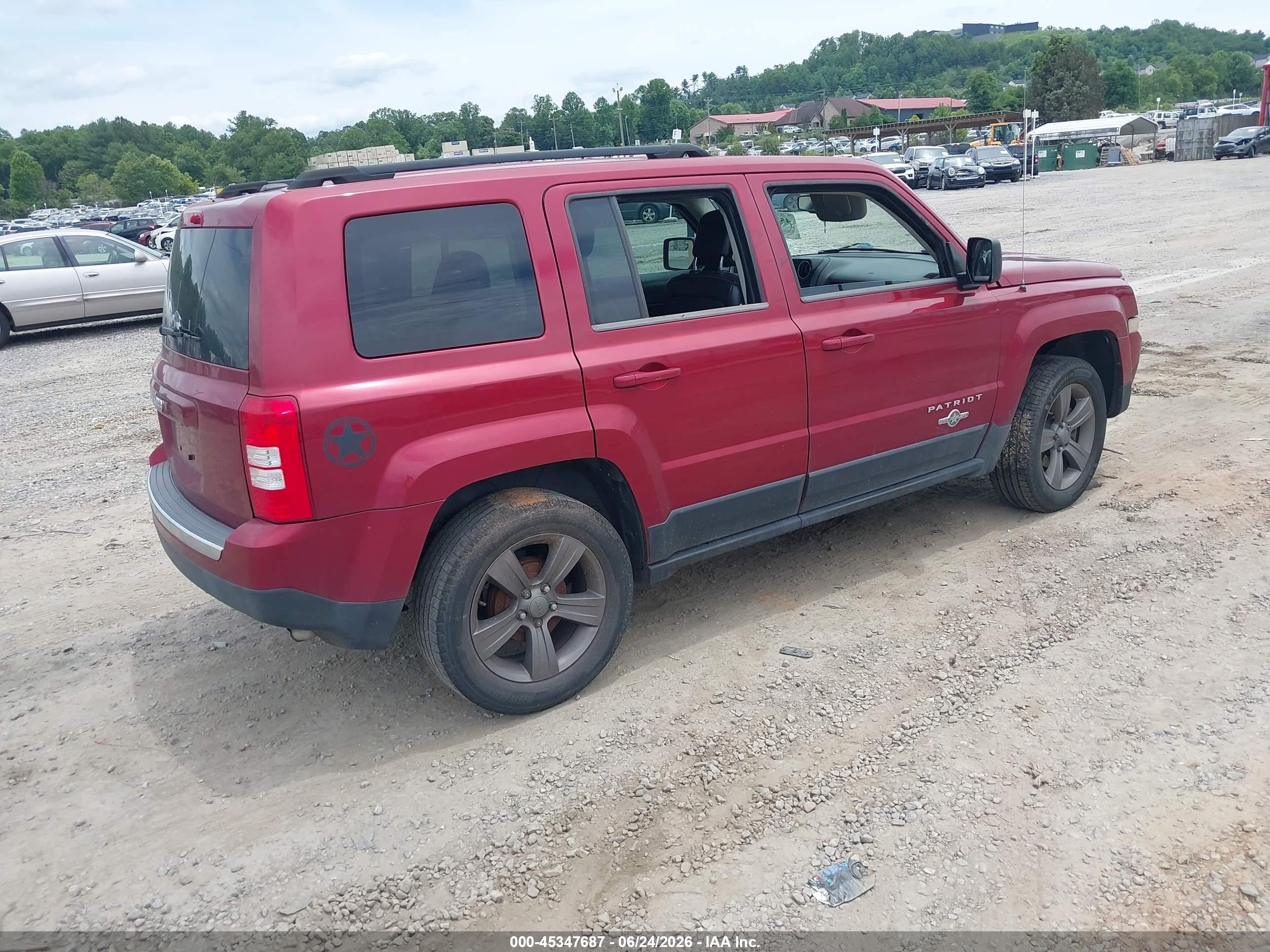 2013 Jeep Patriot Latitude Red vin: 1C4NJPFAXDD213015