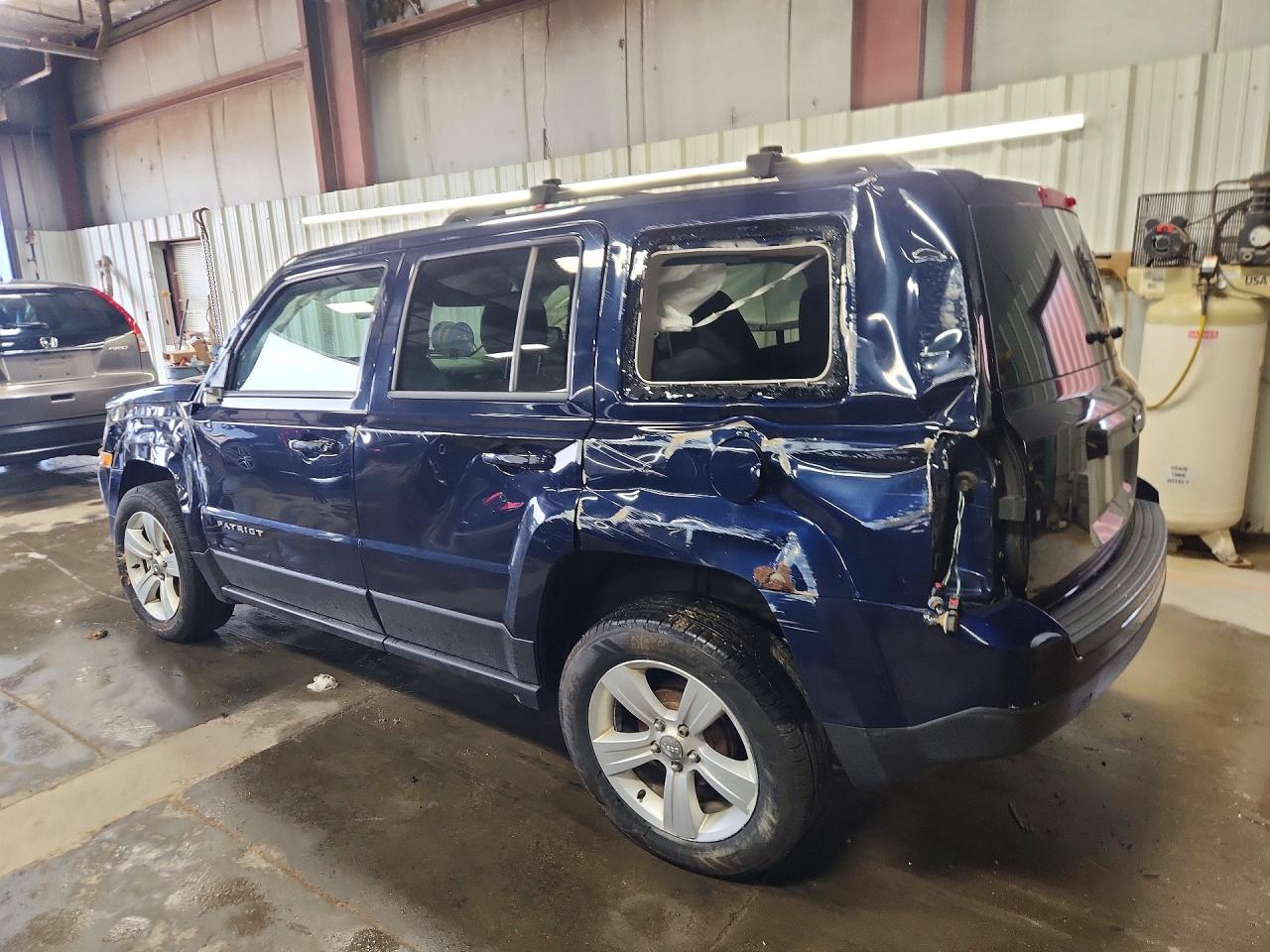2013 Jeep Patriot Latitude Blue vin: 1C4NJPFAXDD283355