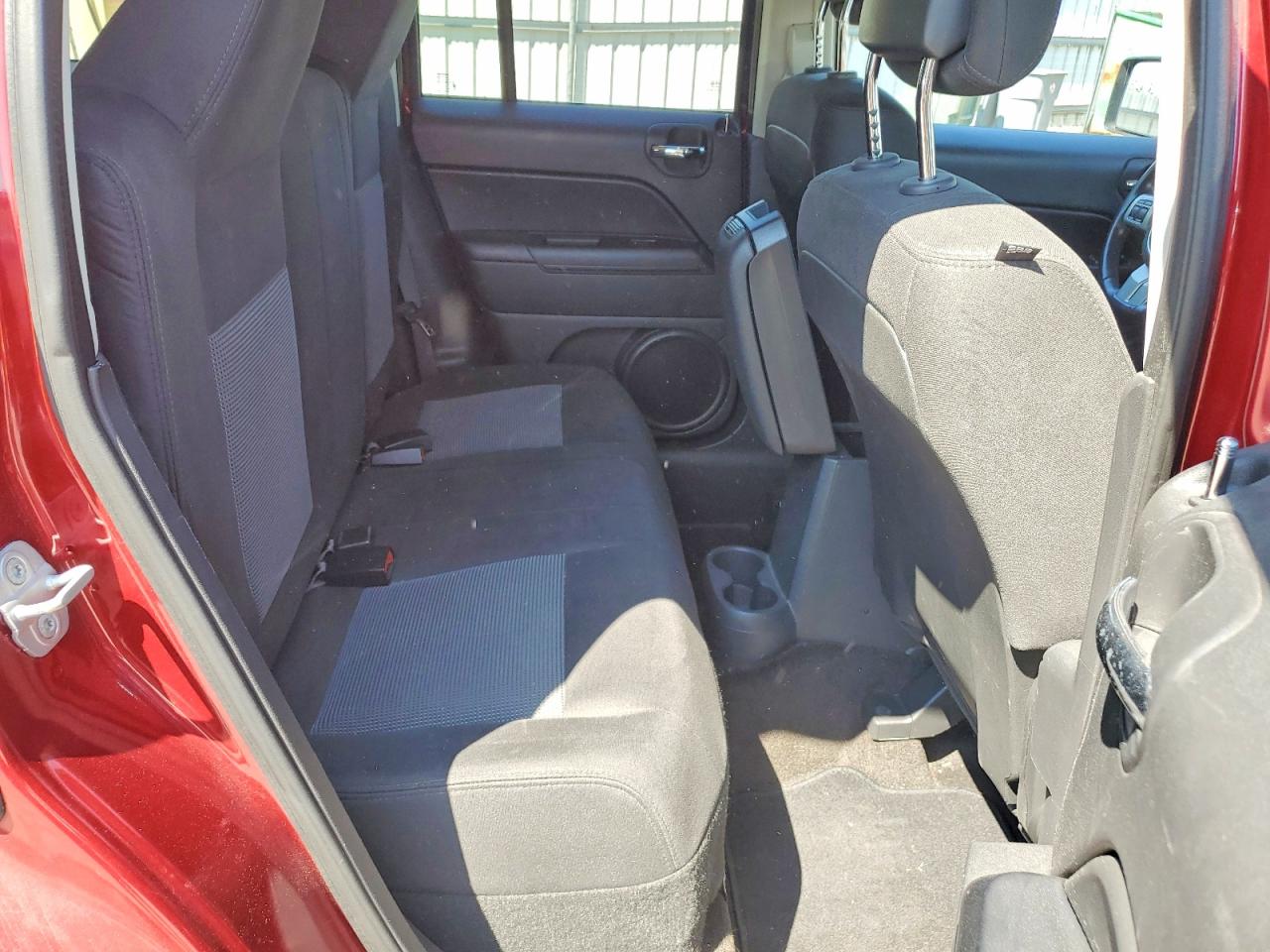 2014 Jeep Patriot Latitude Red vin: 1C4NJPFAXED509699