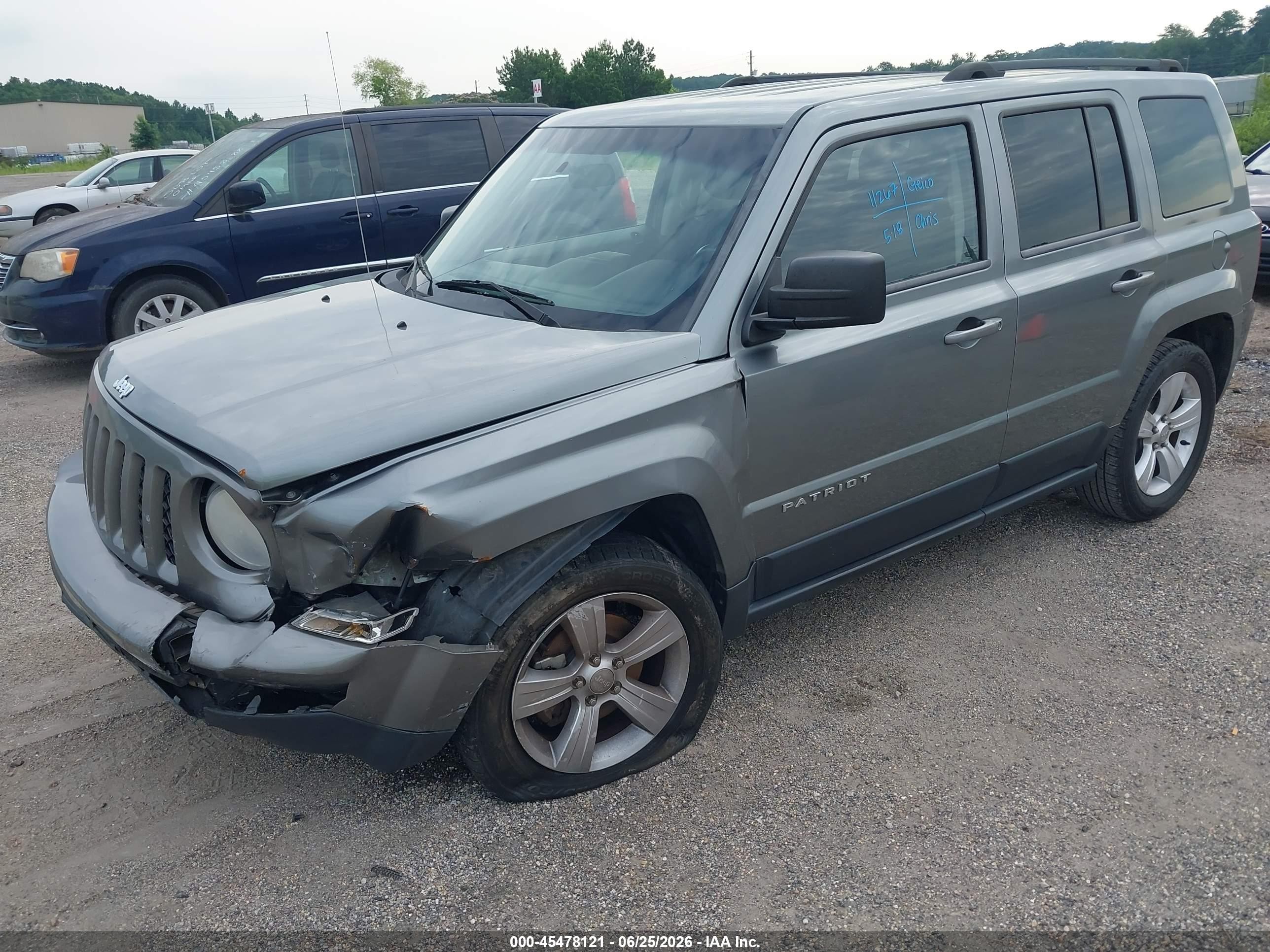 2014 Jeep Patriot Latitude Gray vin: 1C4NJPFAXED600651