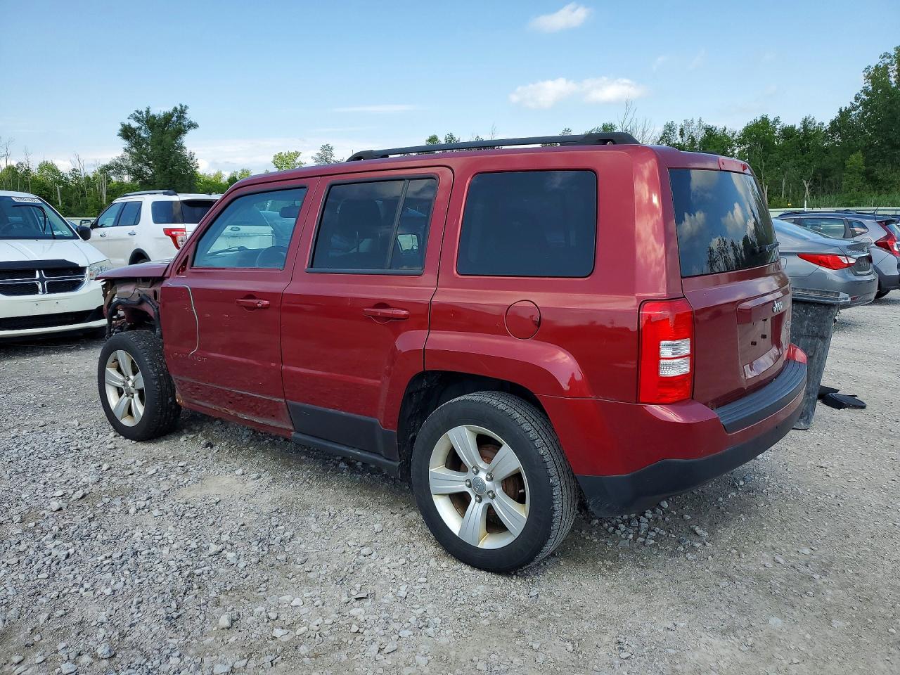2014 Jeep Patriot Latitude Red vin: 1C4NJPFAXED696992
