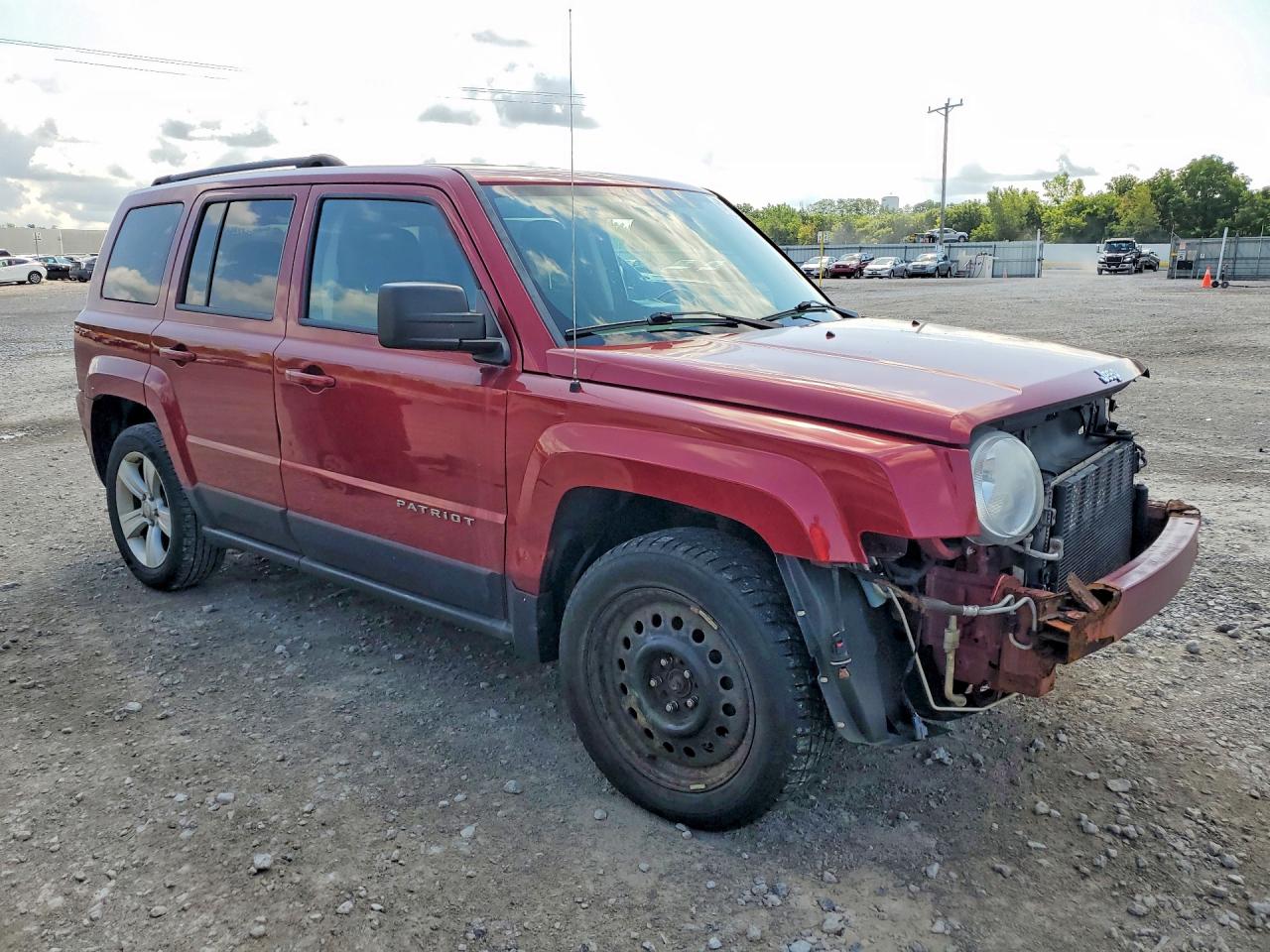 2014 Jeep Patriot Latitude Red vin: 1C4NJPFAXED696992