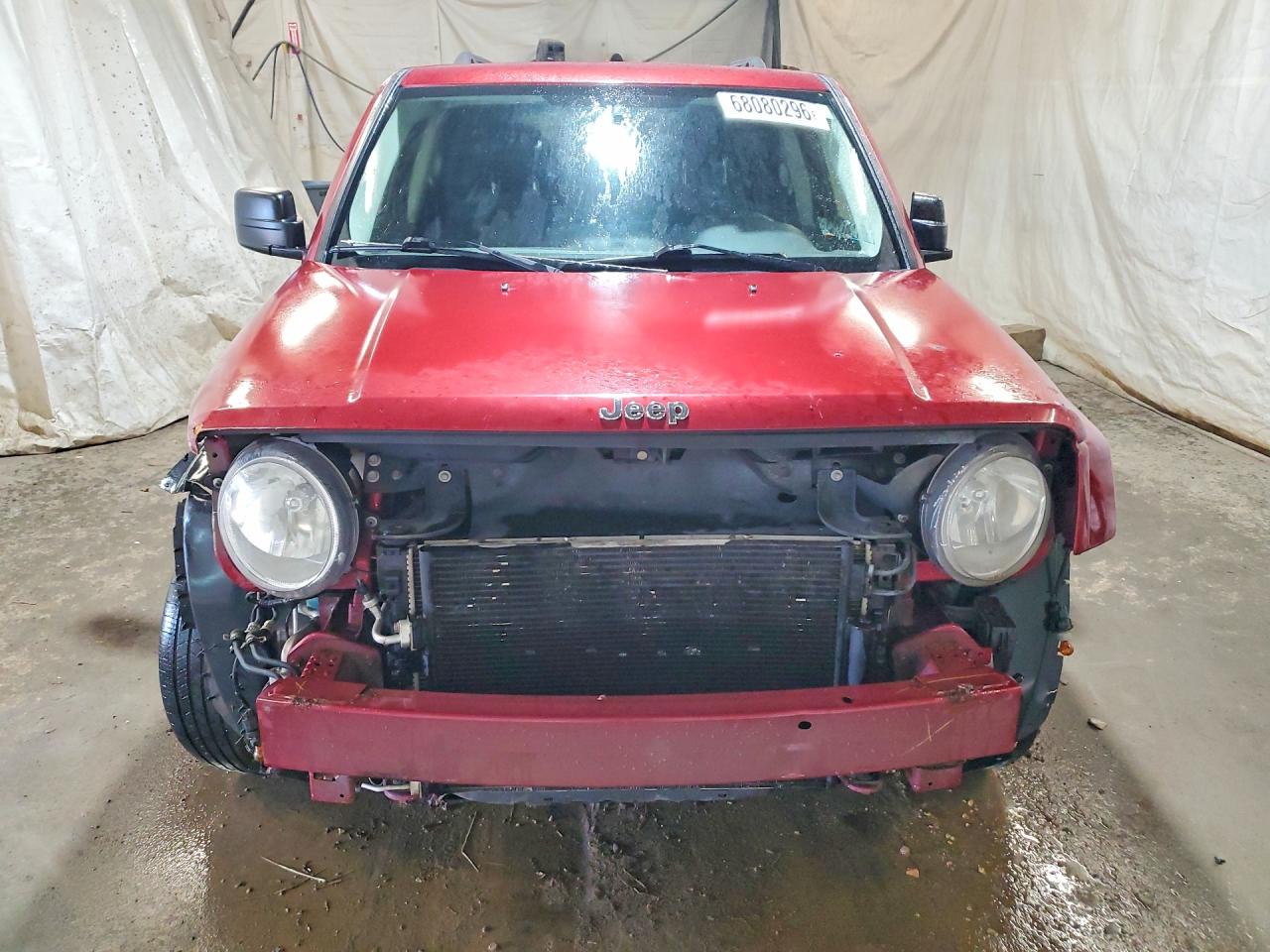 2014 Jeep Patriot Latitude Burgundy vin: 1C4NJPFAXED889532