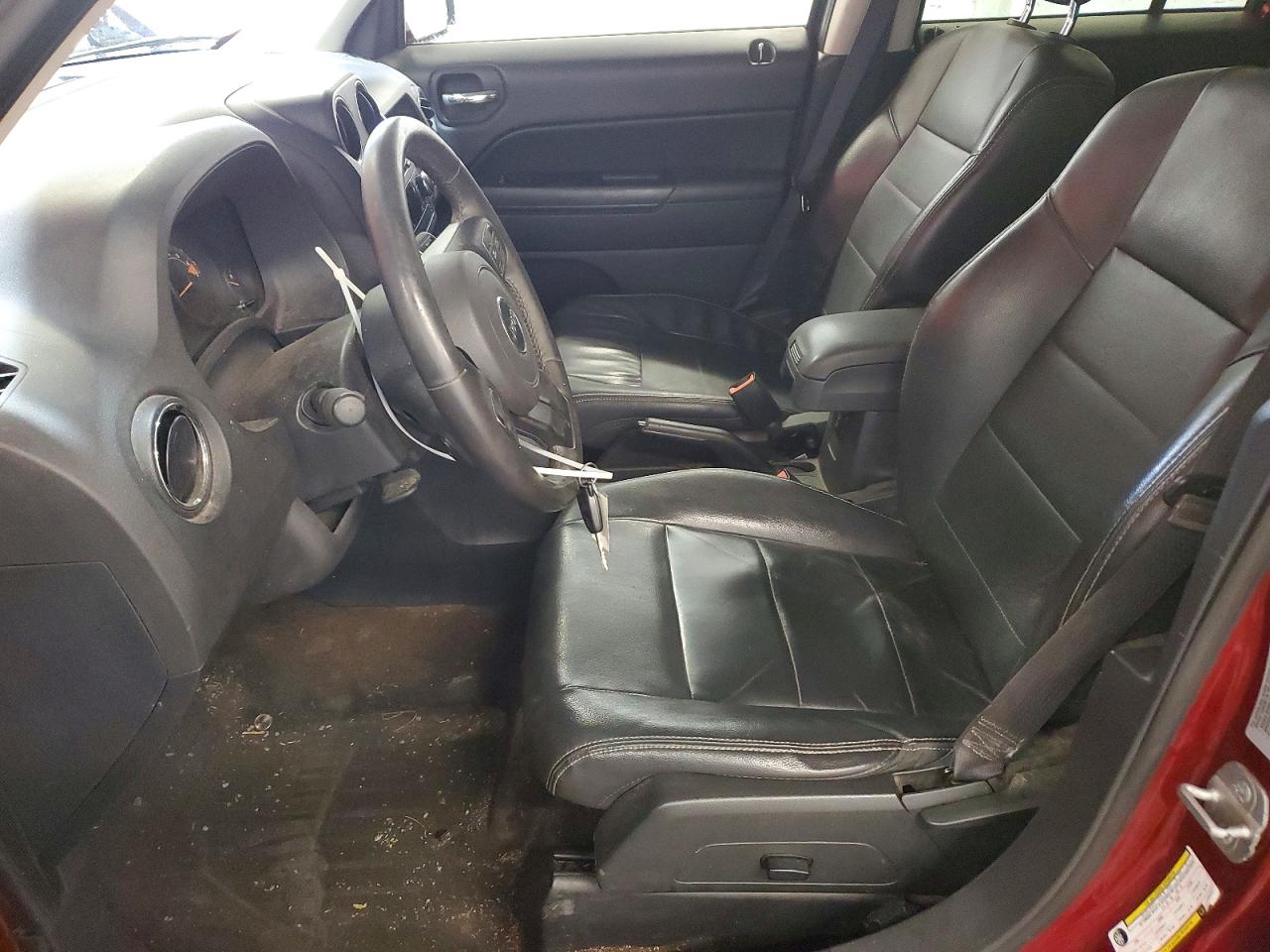 2014 Jeep Patriot Latitude Burgundy vin: 1C4NJPFAXED889532