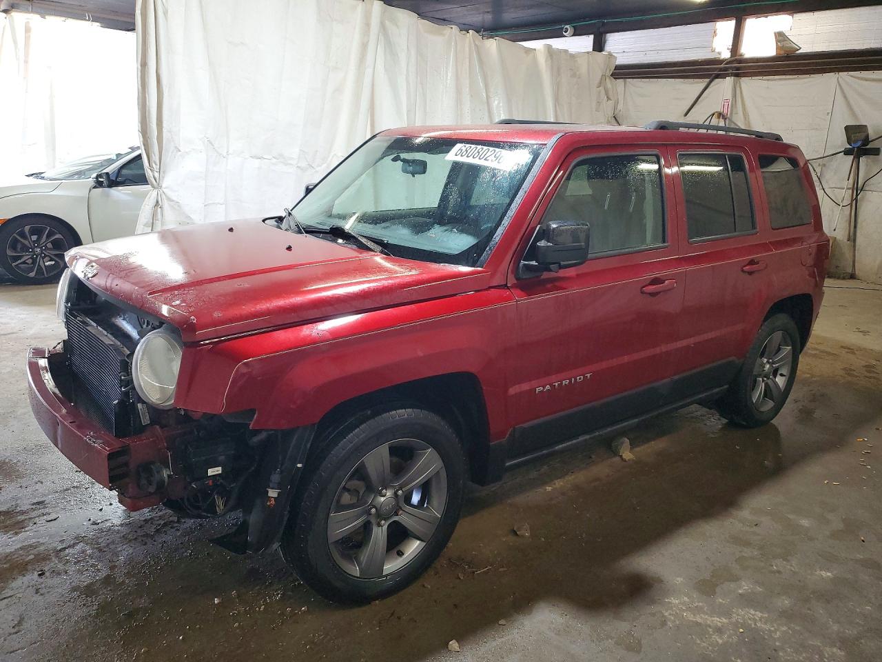 2014 Jeep Patriot Latitude Burgundy vin: 1C4NJPFAXED889532