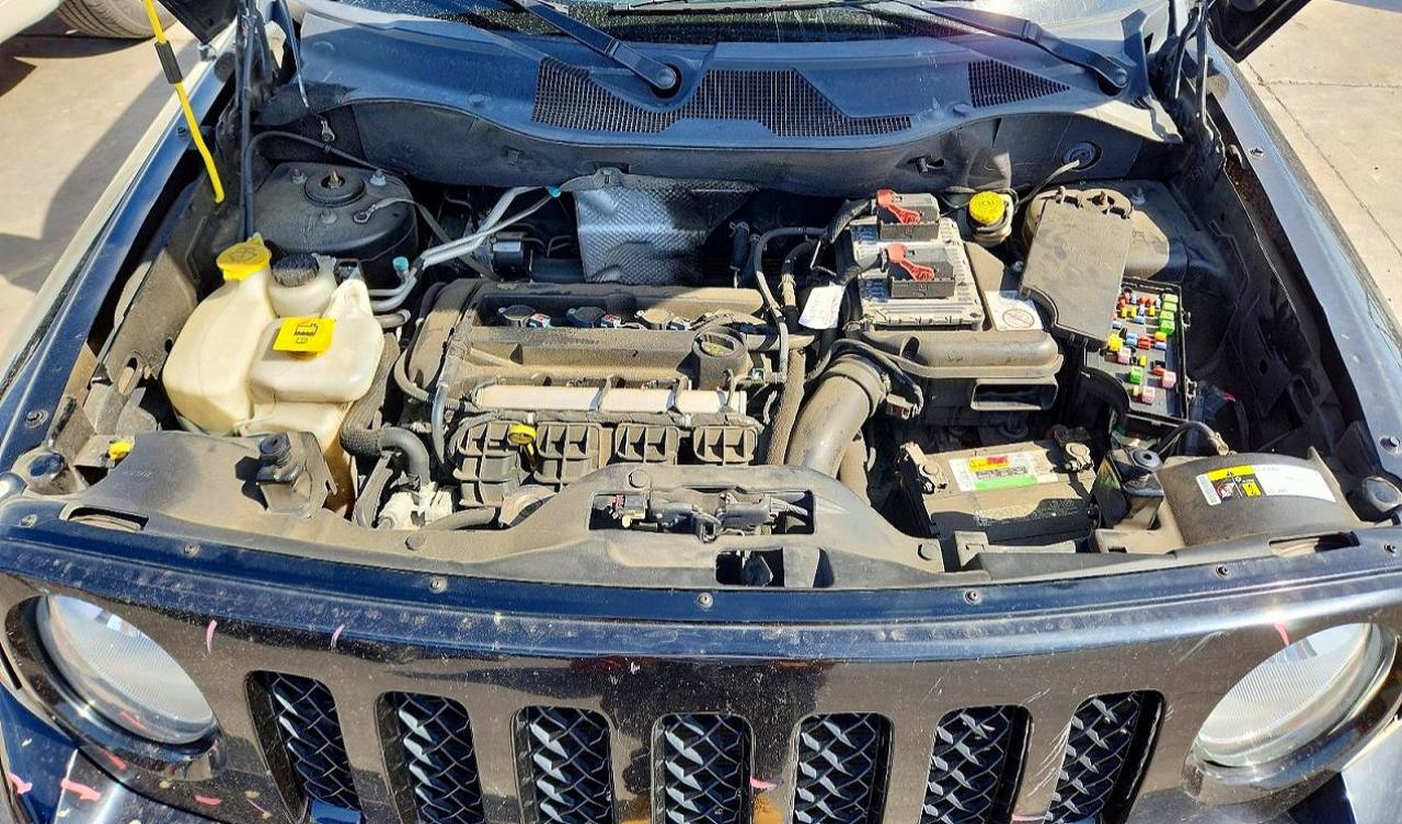 2015 Jeep Patriot Latitude Black vin: 1C4NJPFAXFD388688