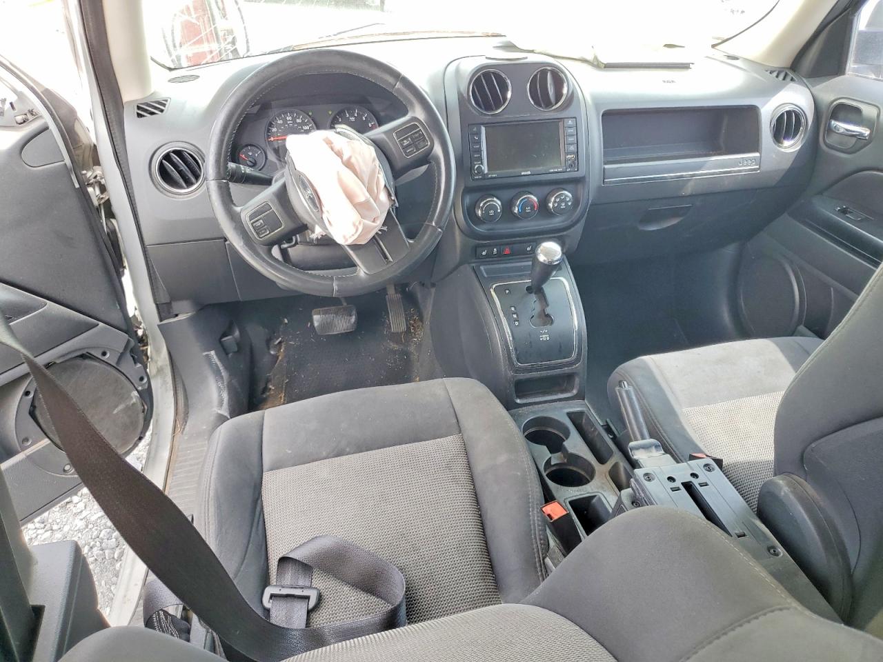 2012 Jeep Patriot Latitude Silver vin: 1C4NJPFB0CD566371