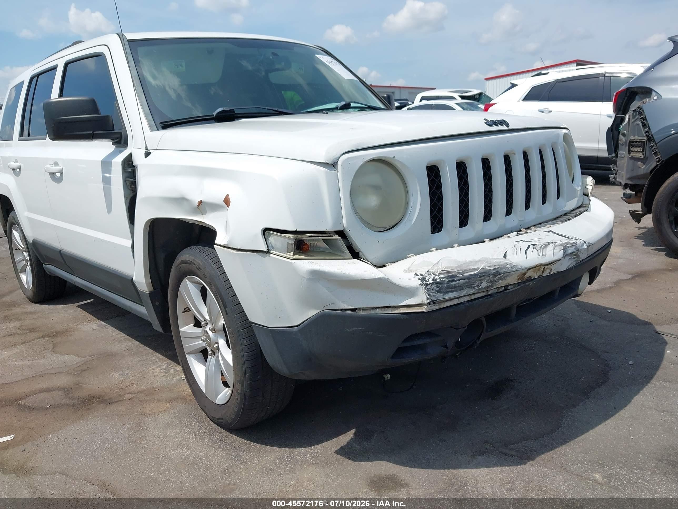 2012 Jeep Patriot Latitude White vin: 1C4NJPFB0CD656961