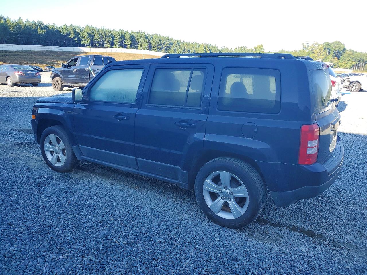 2015 Jeep Patriot Latitude Blue vin: 1C4NJPFB0FD343834
