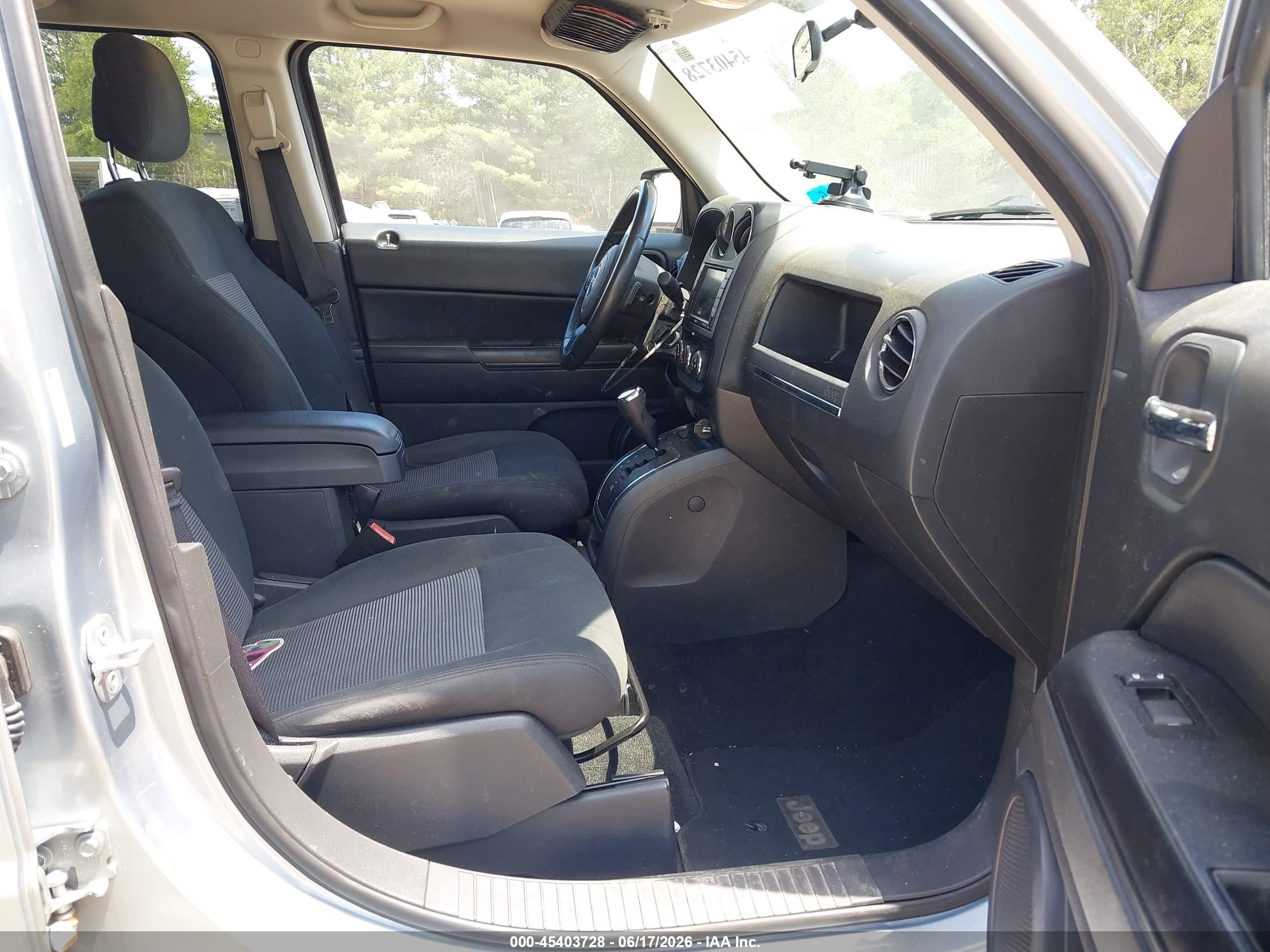 2013 Jeep Patriot Latitude Blue vin: 1C4NJPFB2DD137704