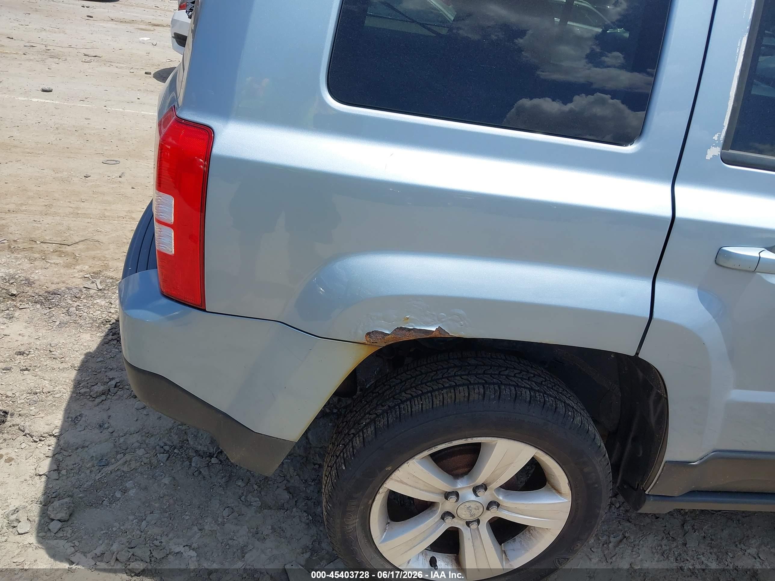 2013 Jeep Patriot Latitude Blue vin: 1C4NJPFB2DD137704
