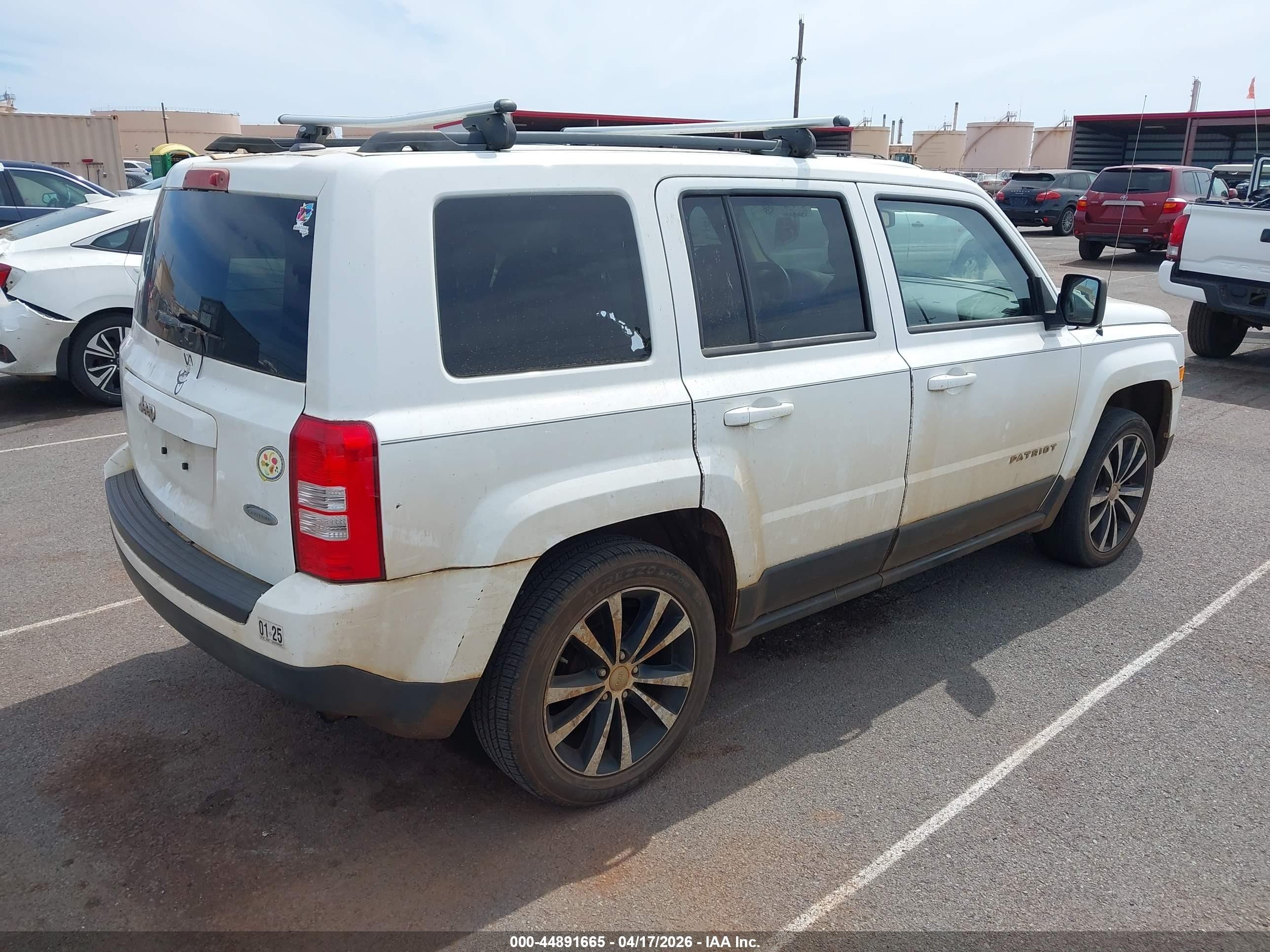 2014 Jeep Patriot Latitude Белый vin: 1C4NJPFB2ED509902
