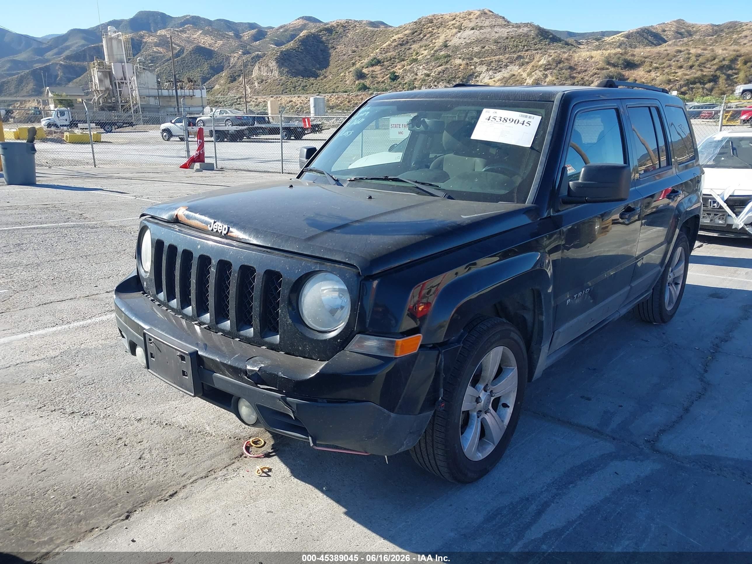 2014 Jeep Patriot Latitude Black vin: 1C4NJPFB2ED630817