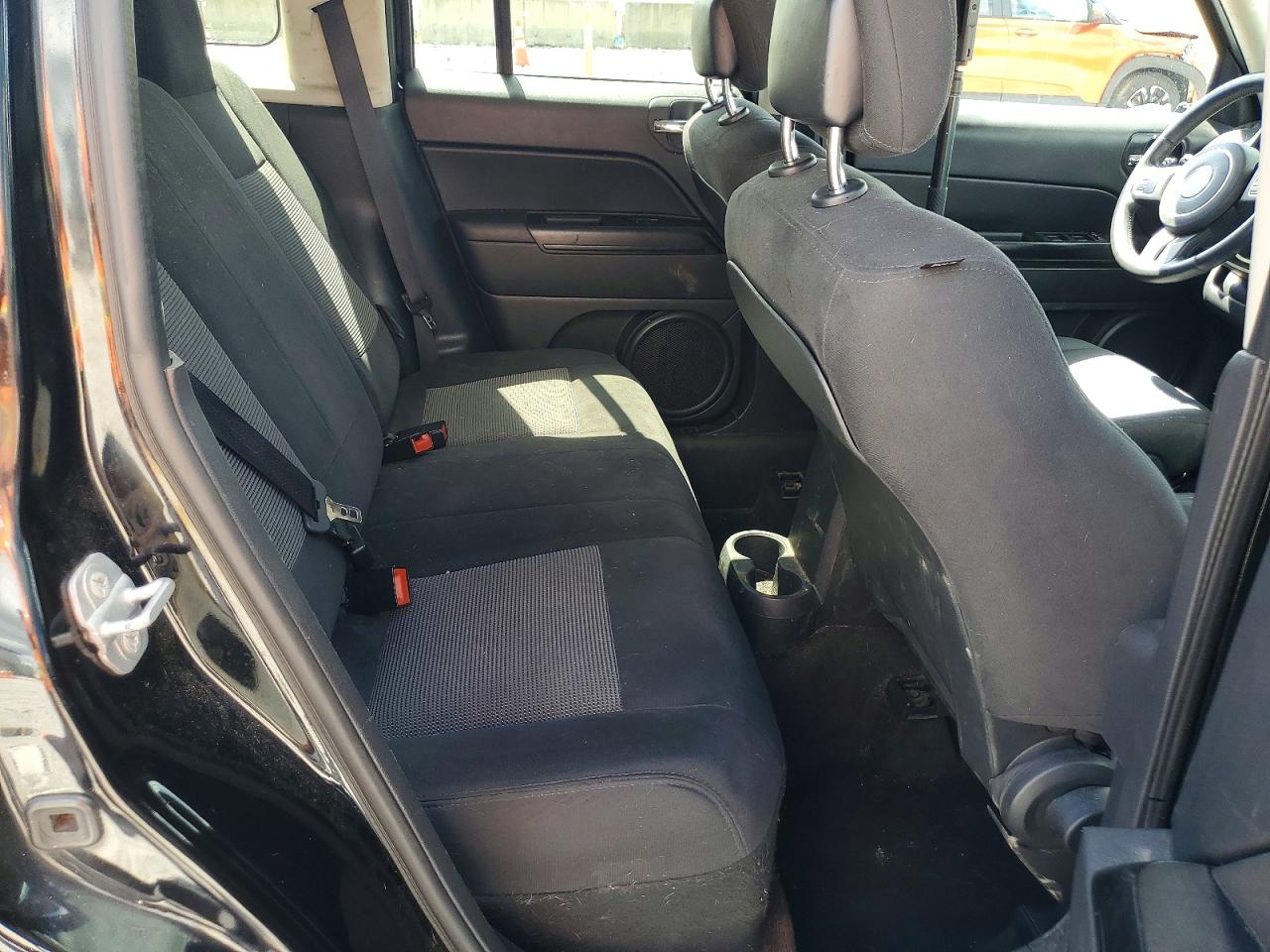 2015 Jeep Patriot Latitude Black vin: 1C4NJPFB2FD178854