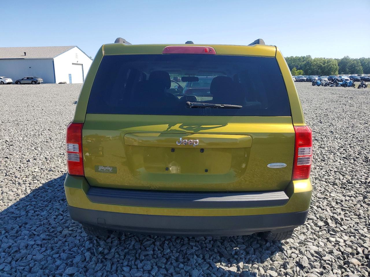 2012 Jeep Patriot Latitude Green vin: 1C4NJPFB3CD631701