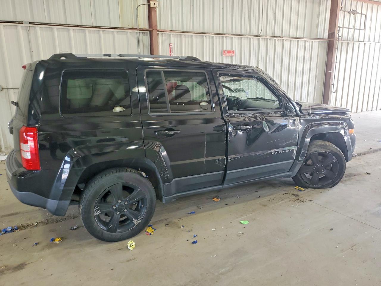 2012 Jeep Patriot Latitude Черный vin: 1C4NJPFB3CD696760