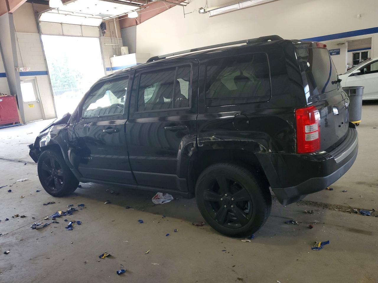 2012 Jeep Patriot Latitude Черный vin: 1C4NJPFB3CD696760