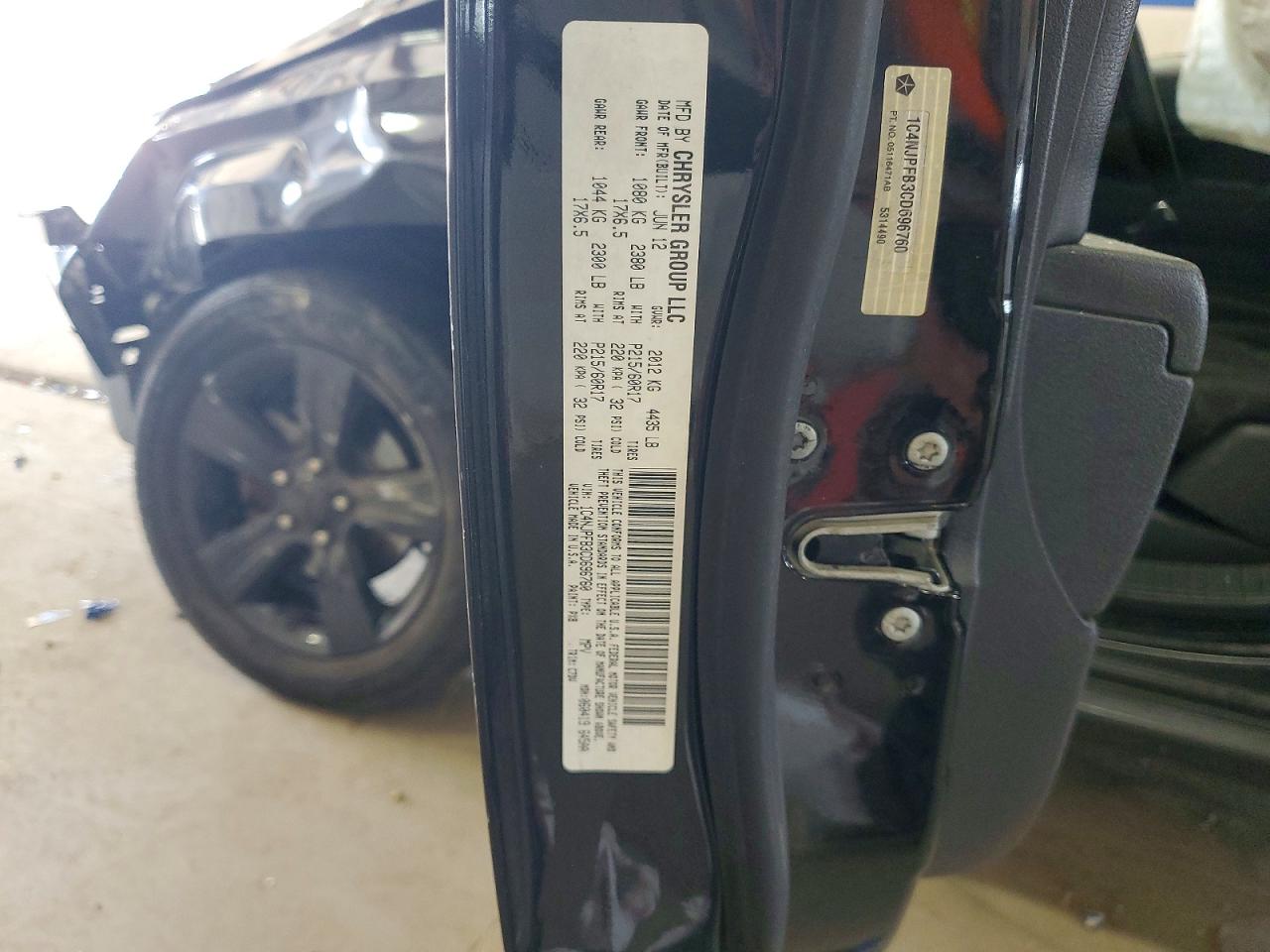 2012 Jeep Patriot Latitude Черный vin: 1C4NJPFB3CD696760