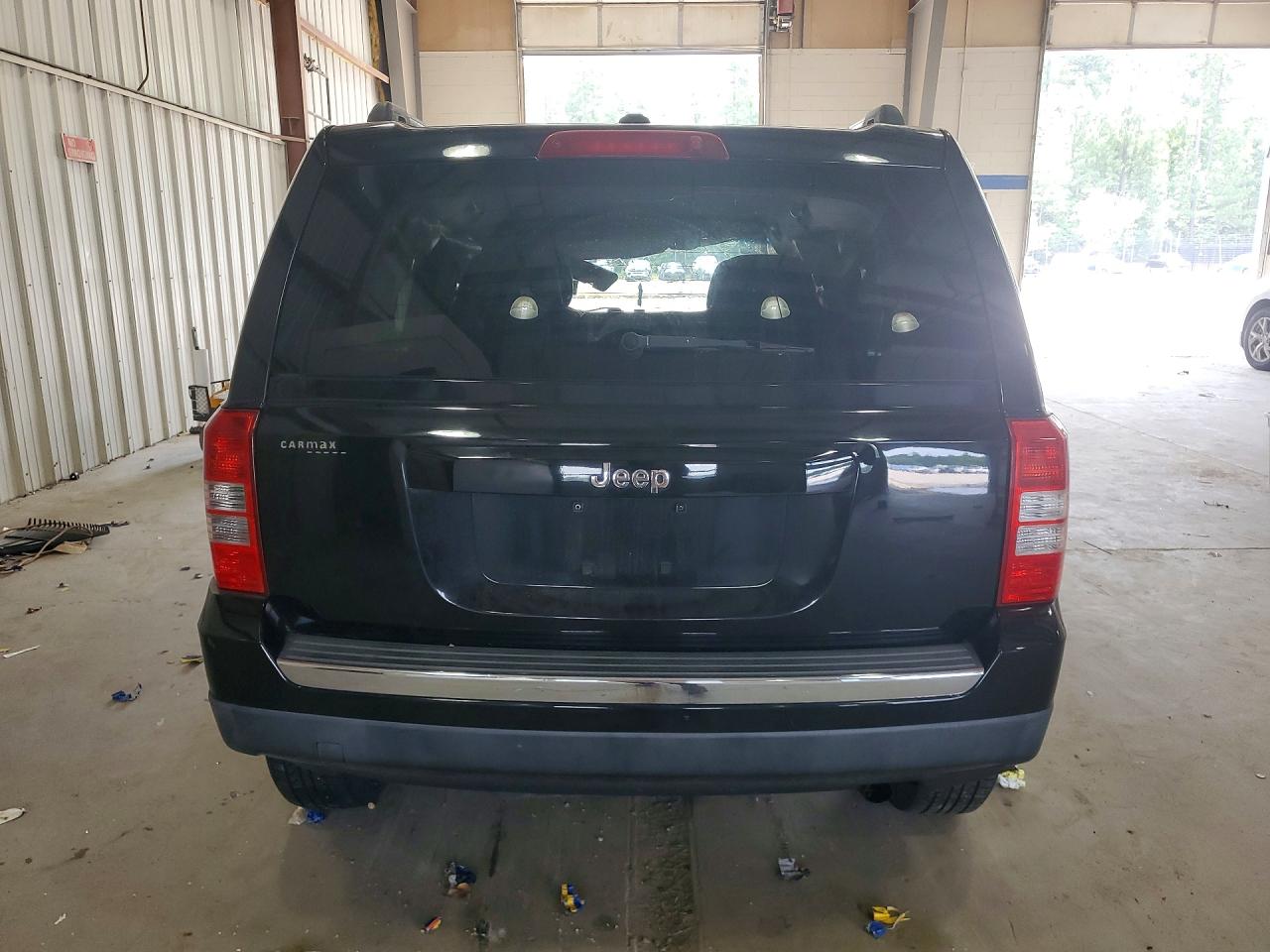 2012 Jeep Patriot Latitude Черный vin: 1C4NJPFB3CD696760