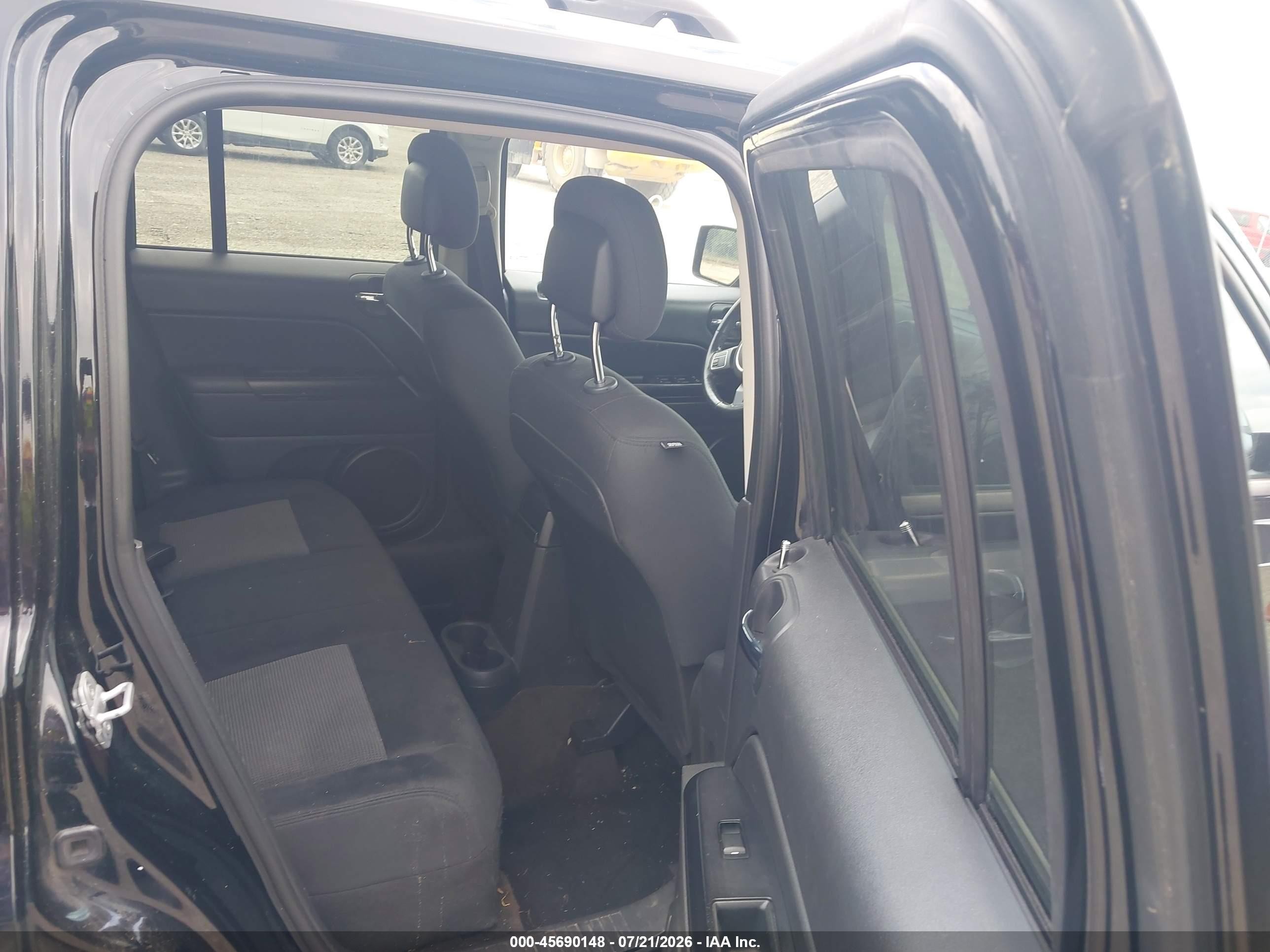 2014 Jeep Patriot Latitude Black vin: 1C4NJPFB3ED586777