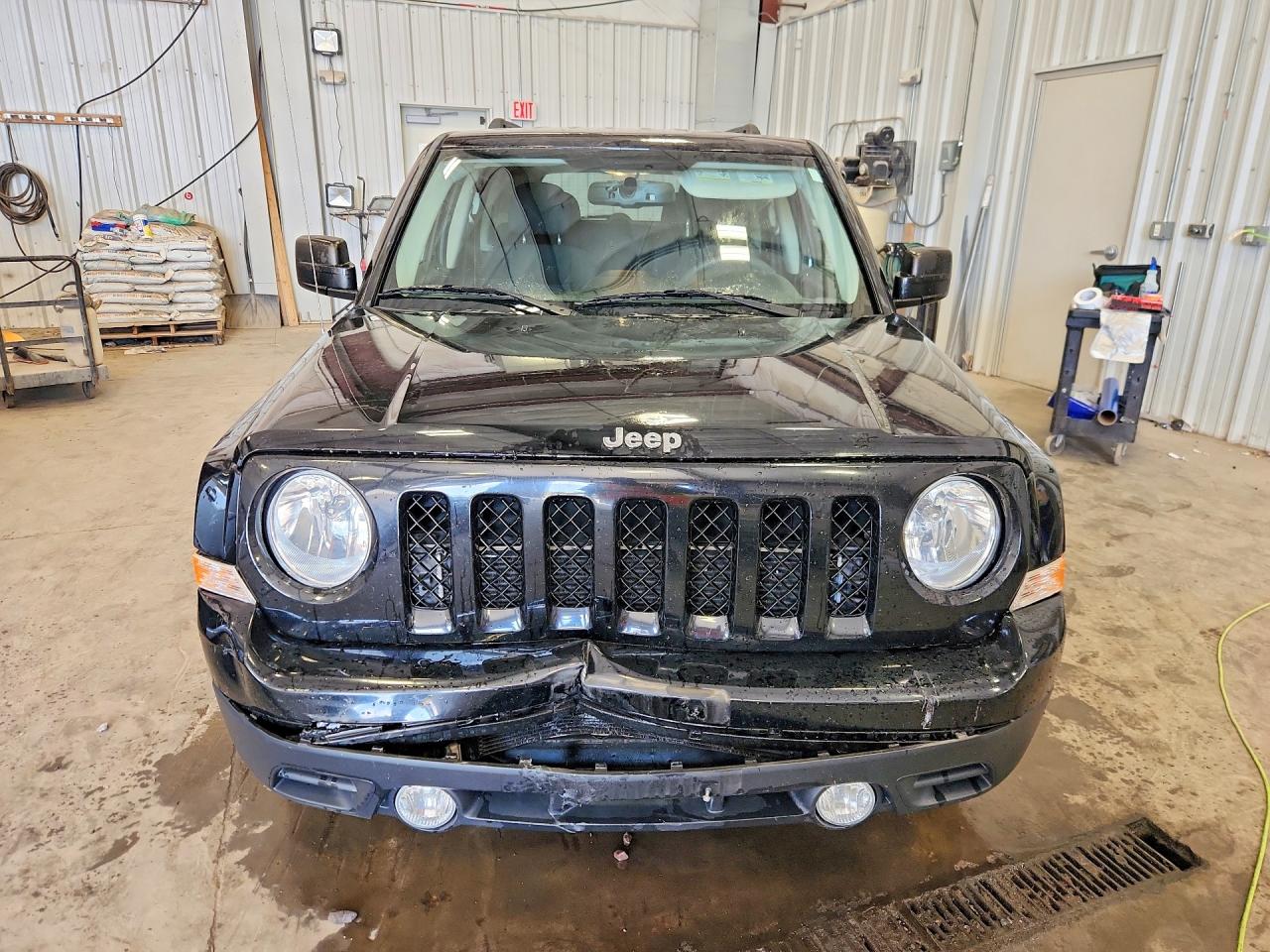 2014 Jeep Patriot Latitude Black vin: 1C4NJPFB3ED624654