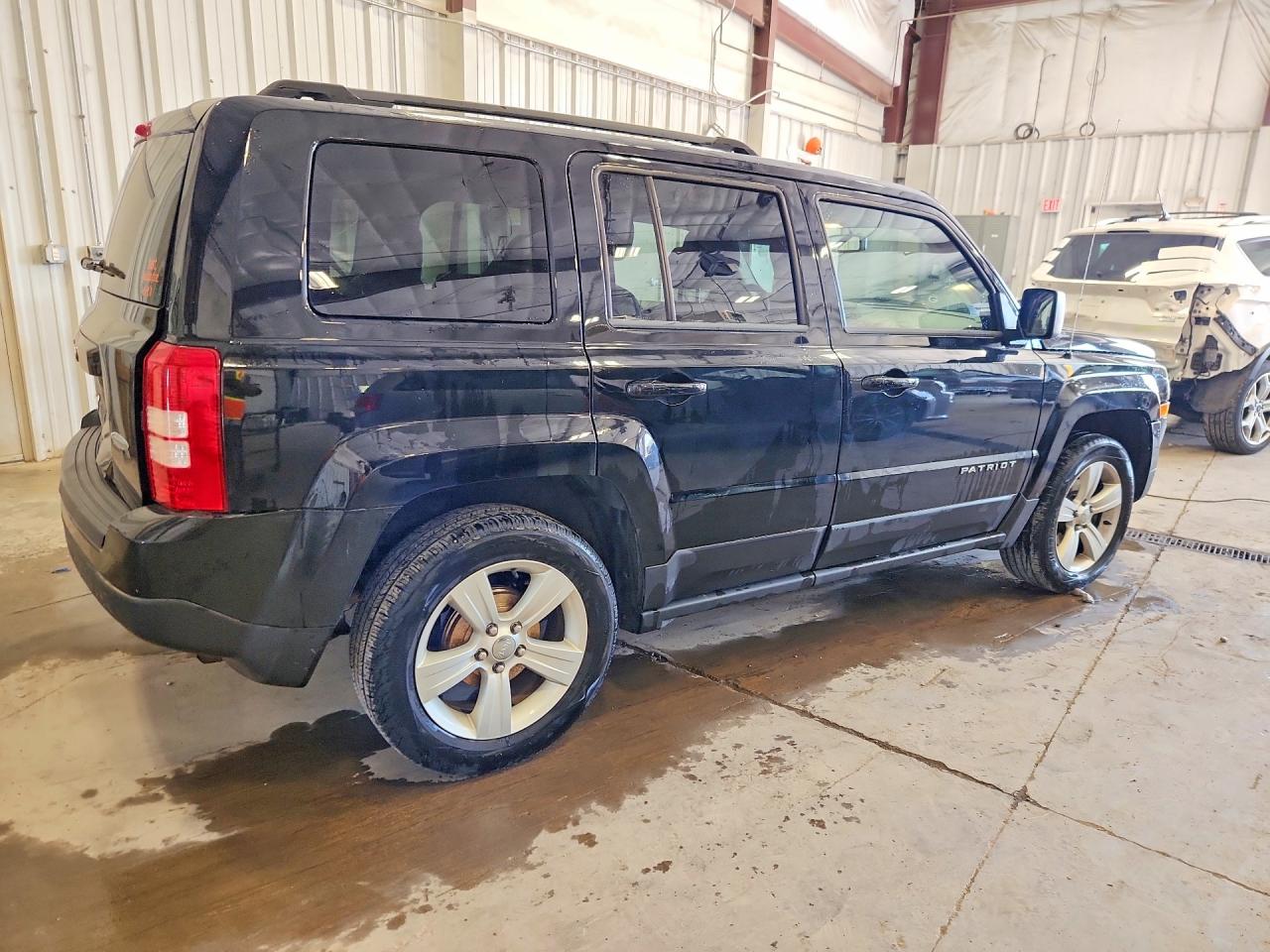 2014 Jeep Patriot Latitude Black vin: 1C4NJPFB3ED624654