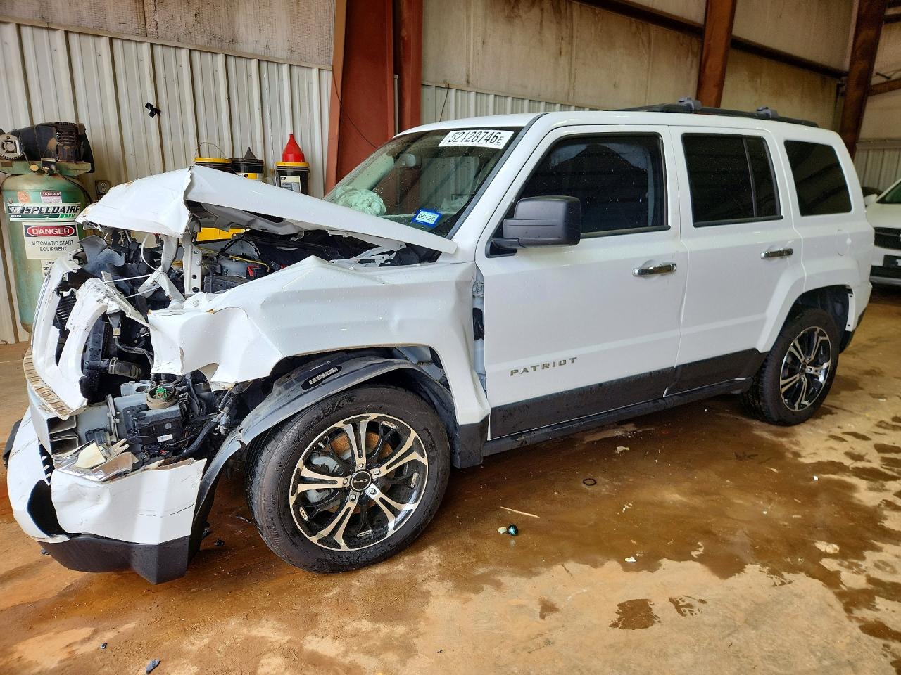 2015 Jeep Patriot Latitude Белый vin: 1C4NJPFB3FD157799