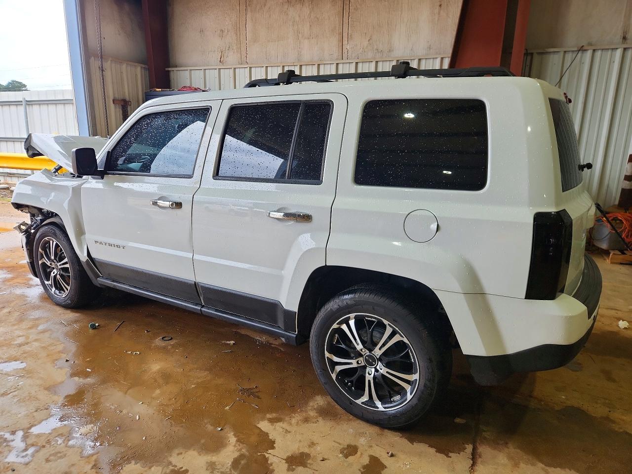 2015 Jeep Patriot Latitude White vin: 1C4NJPFB3FD157799