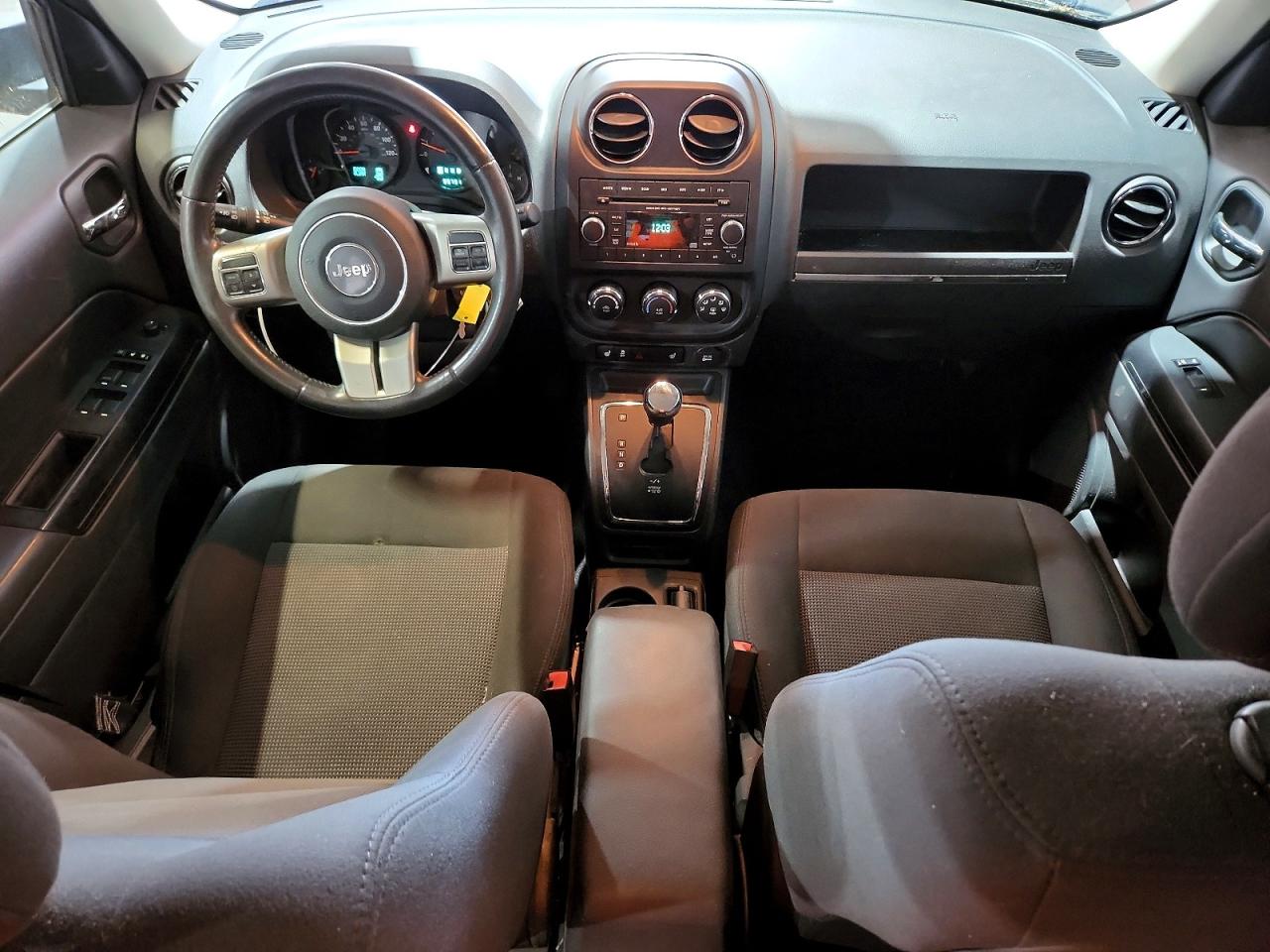 2012 Jeep Patriot Latitude Burgundy vin: 1C4NJPFB4CD639936