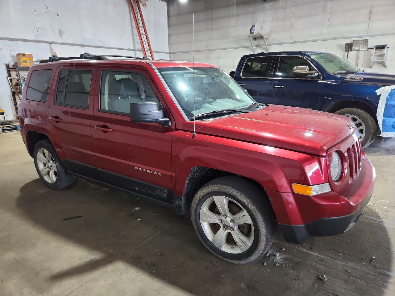 2012 Jeep Patriot Latitude Burgundy vin: 1C4NJPFB4CD639936