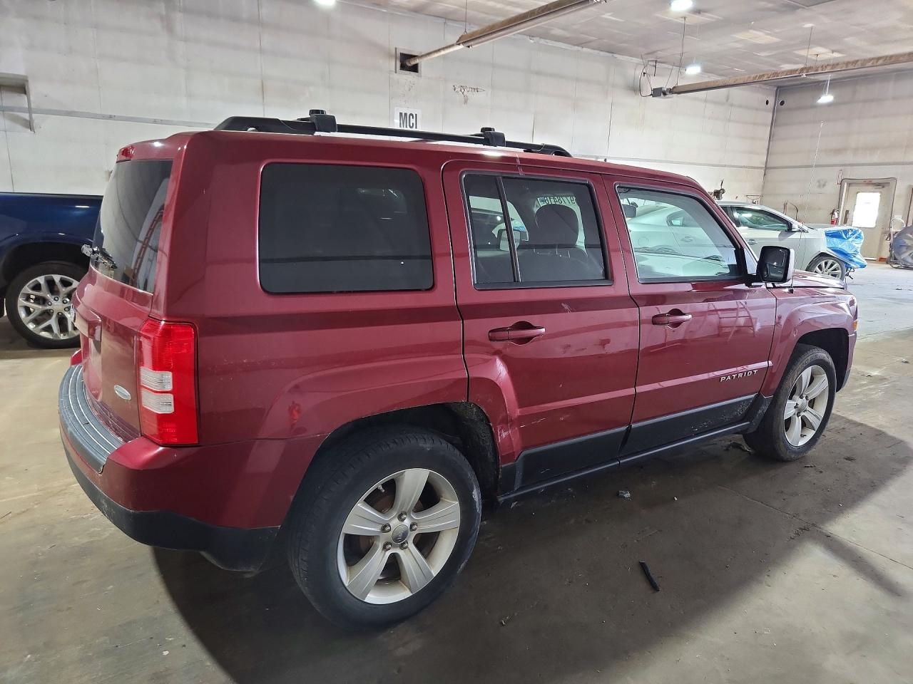 2012 Jeep Patriot Latitude Burgundy vin: 1C4NJPFB4CD639936