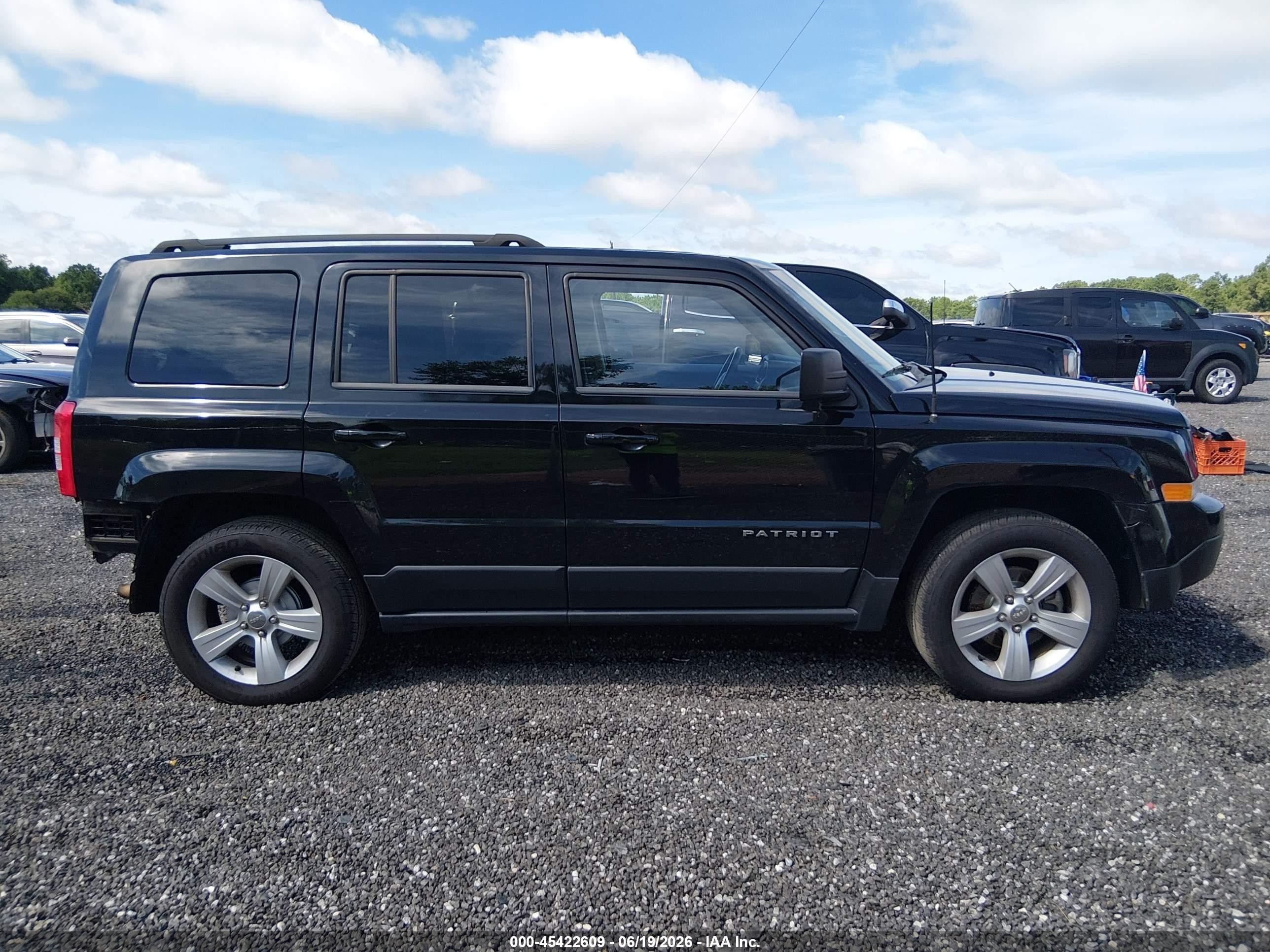 2013 Jeep Patriot Latitude Black vin: 1C4NJPFB4DD213245