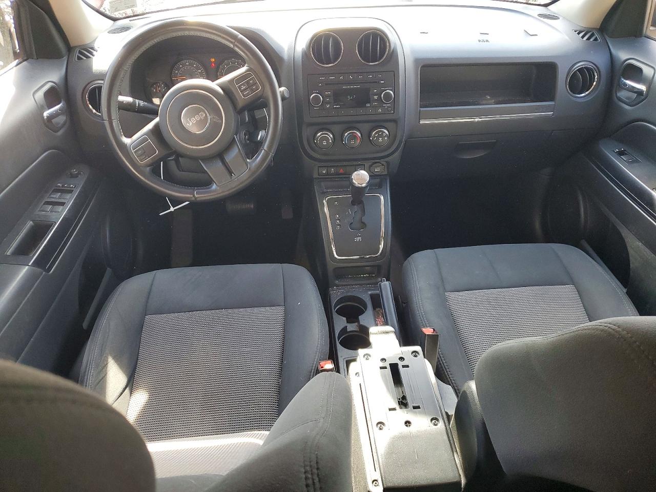 2014 Jeep Patriot Latitude Red vin: 1C4NJPFB4ED848869