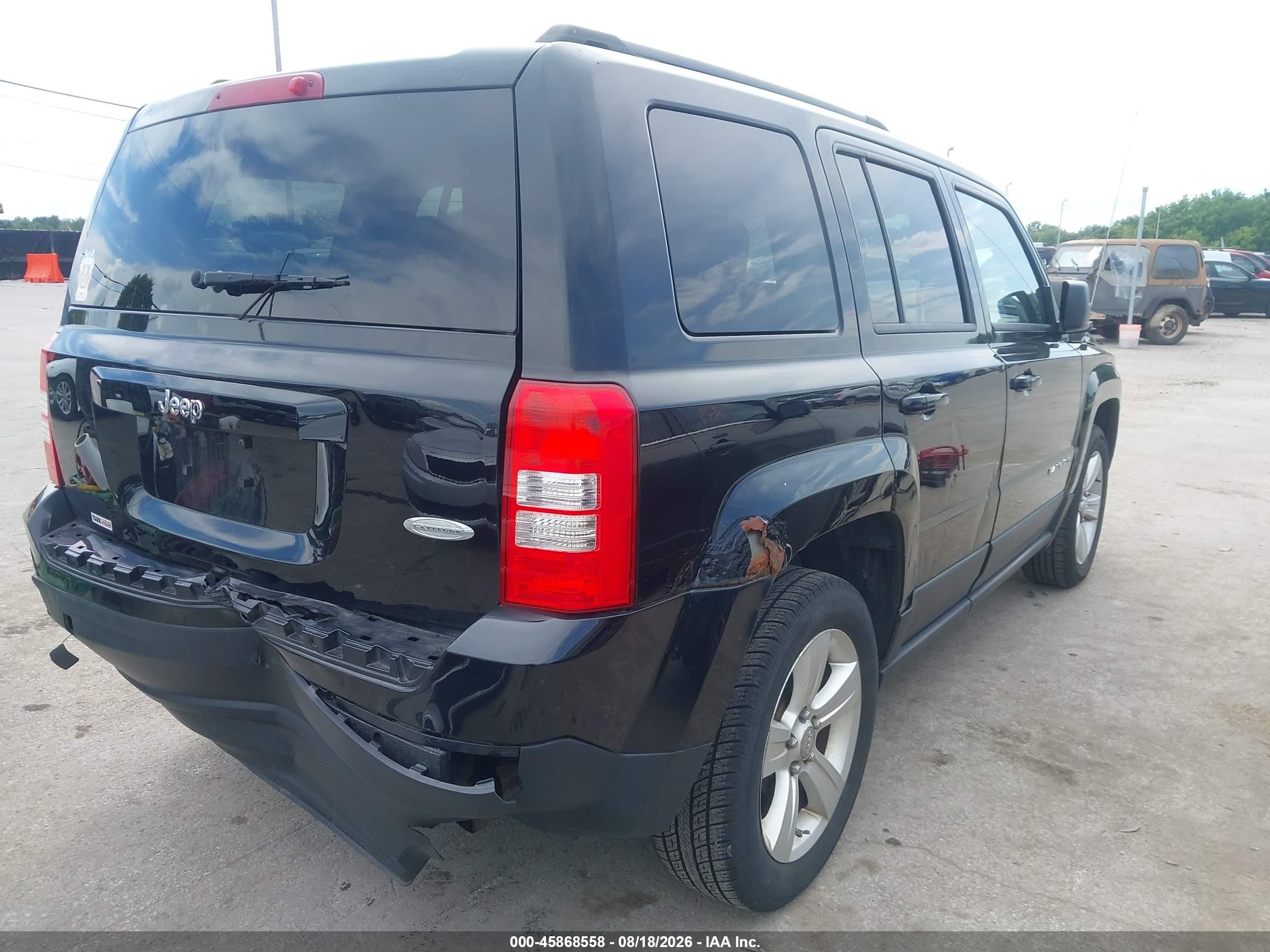 2012 Jeep Patriot Latitude Черный vin: 1C4NJPFB5CD660570