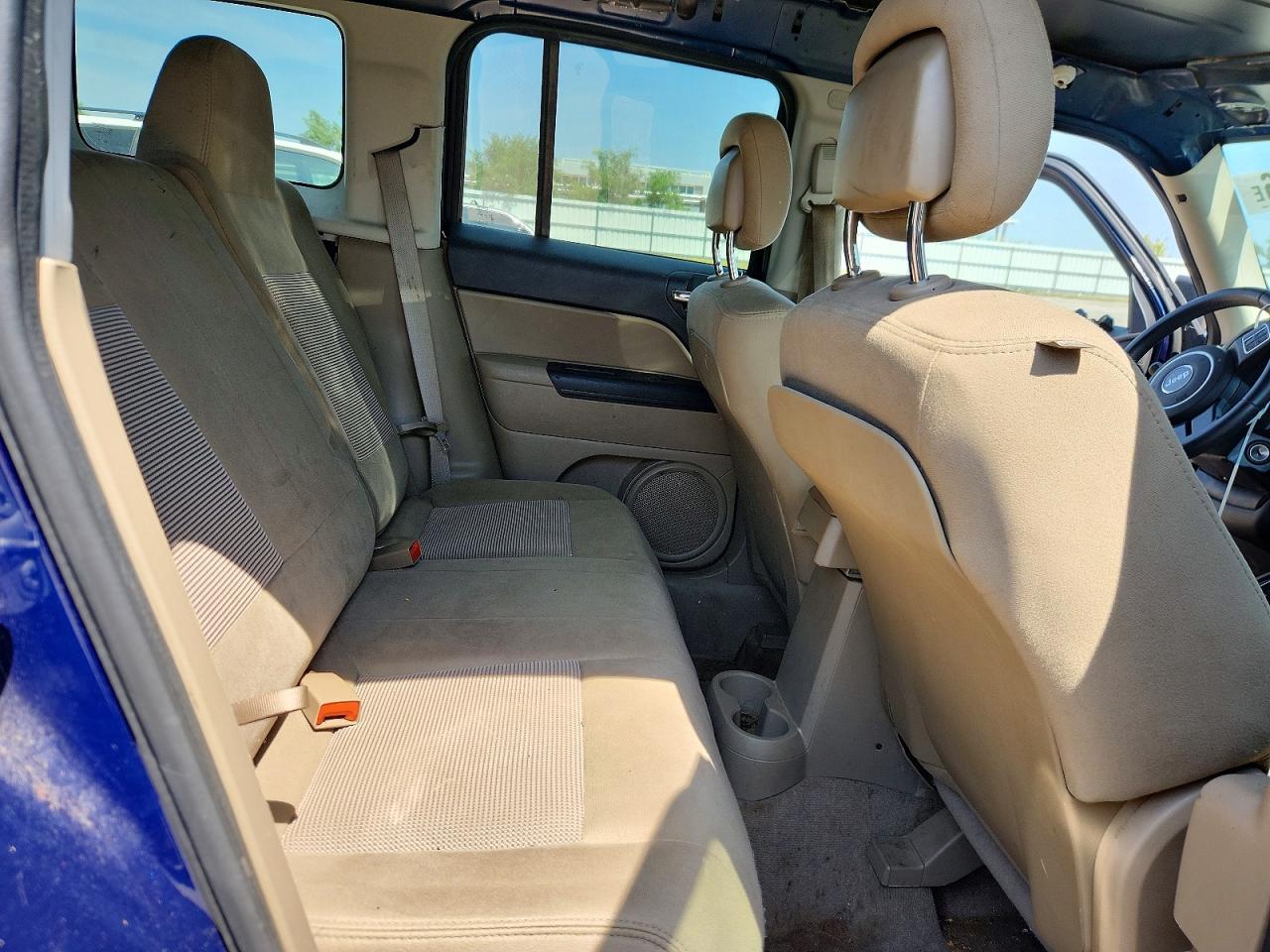 2014 Jeep Patriot Latitude Blue vin: 1C4NJPFB5ED703808
