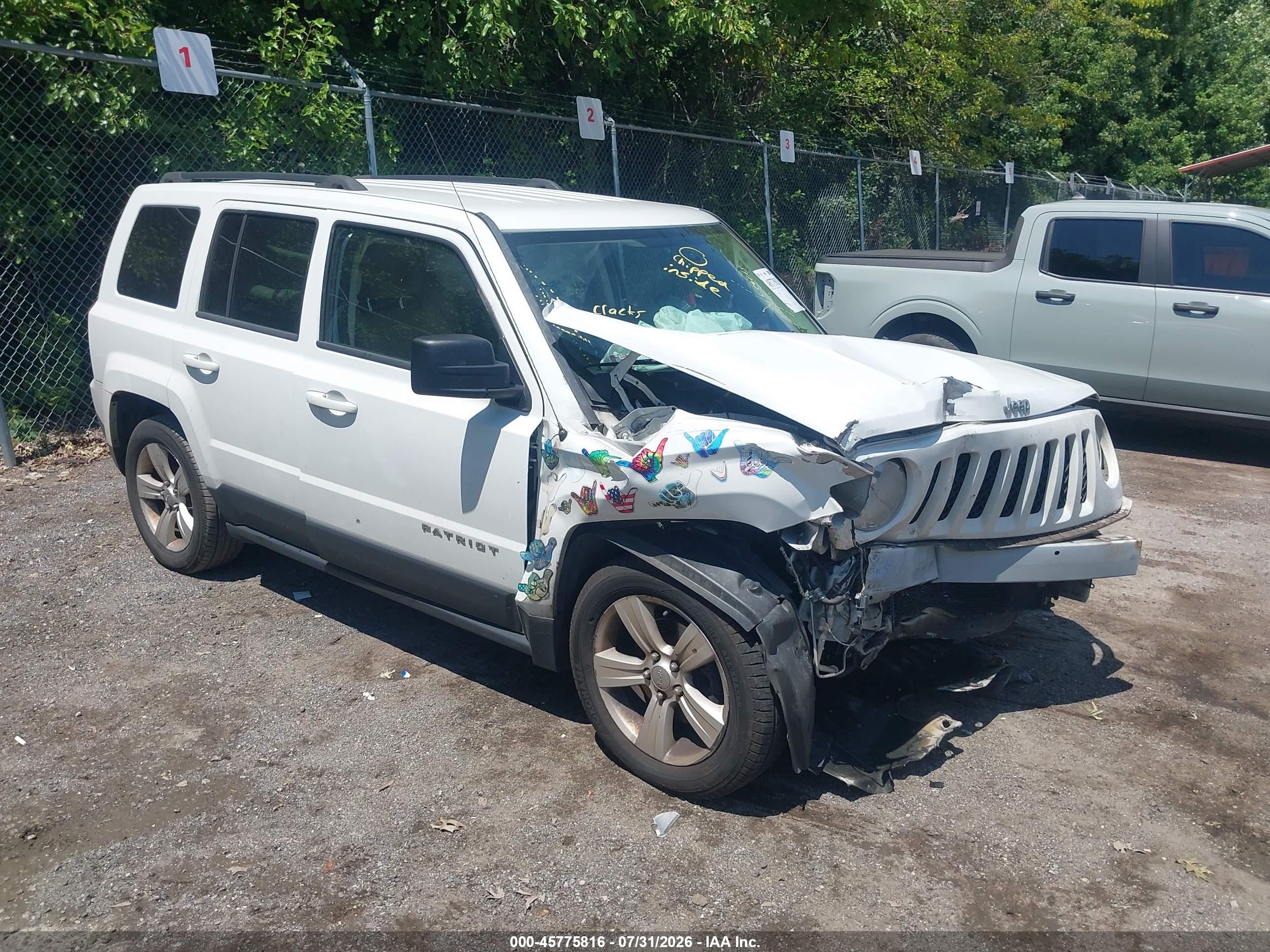 2015 Jeep Patriot Latitude Белый vin: 1C4NJPFB5FD107700