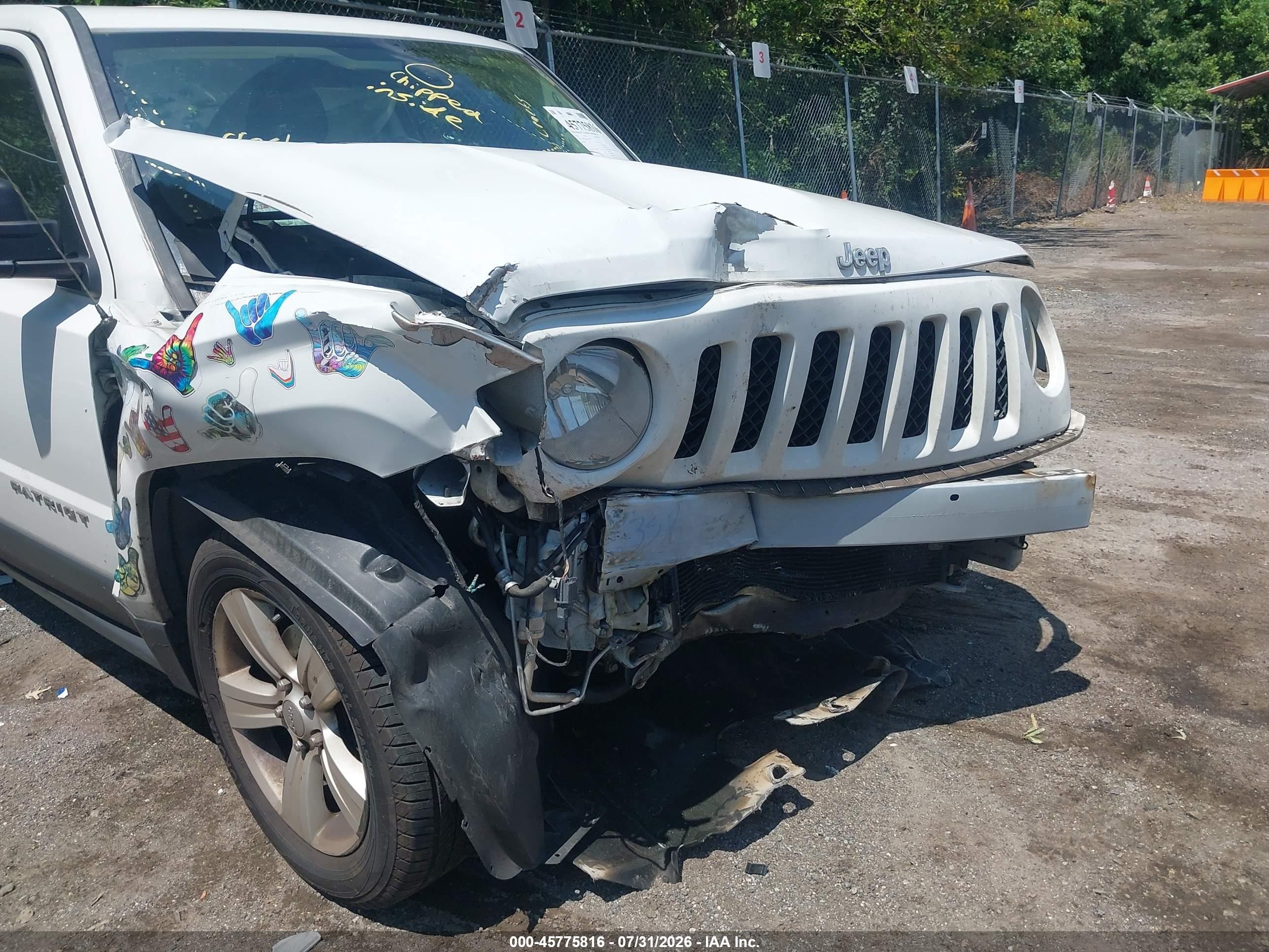 2015 Jeep Patriot Latitude White vin: 1C4NJPFB5FD107700