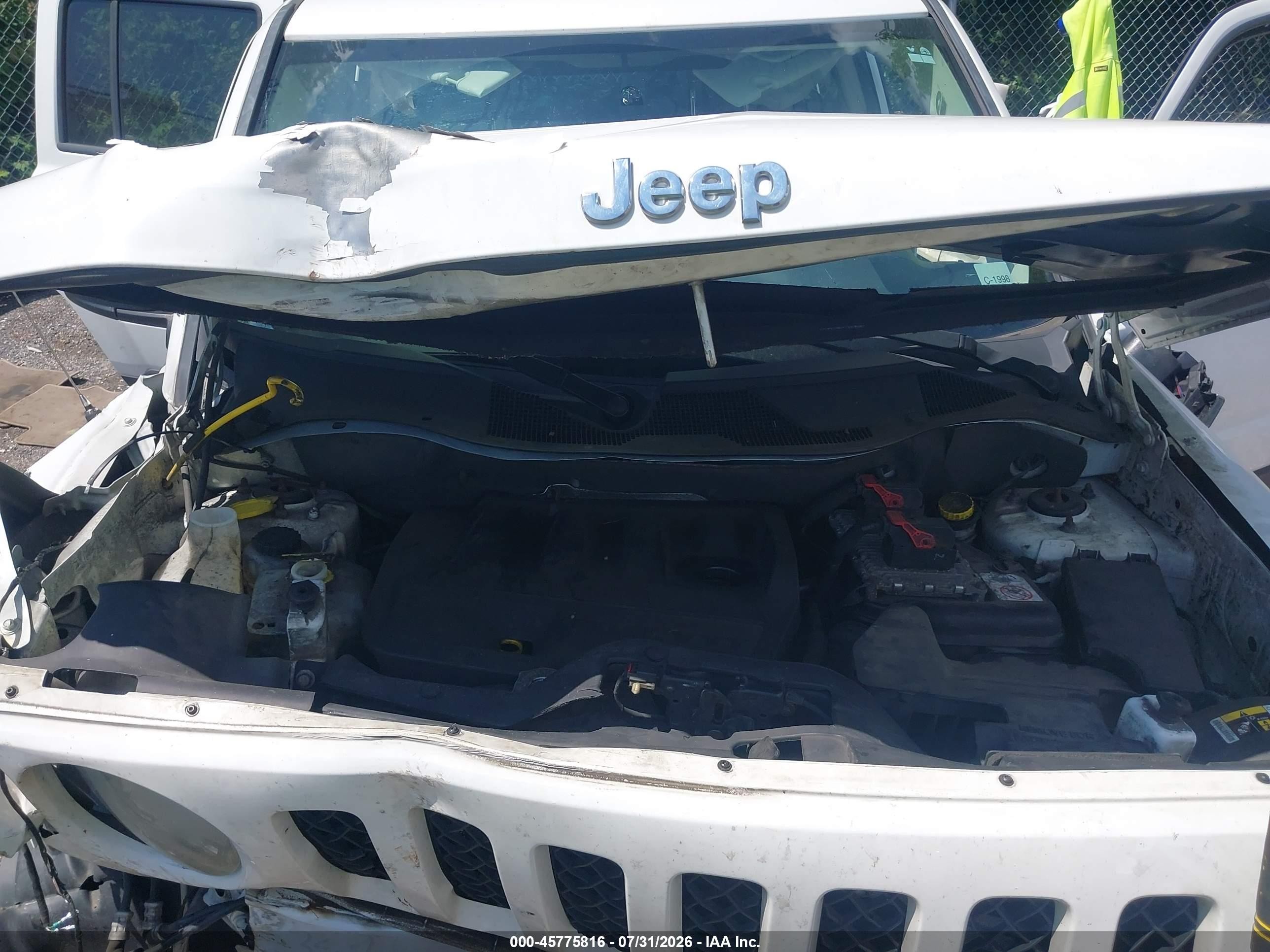 2015 Jeep Patriot Latitude White vin: 1C4NJPFB5FD107700