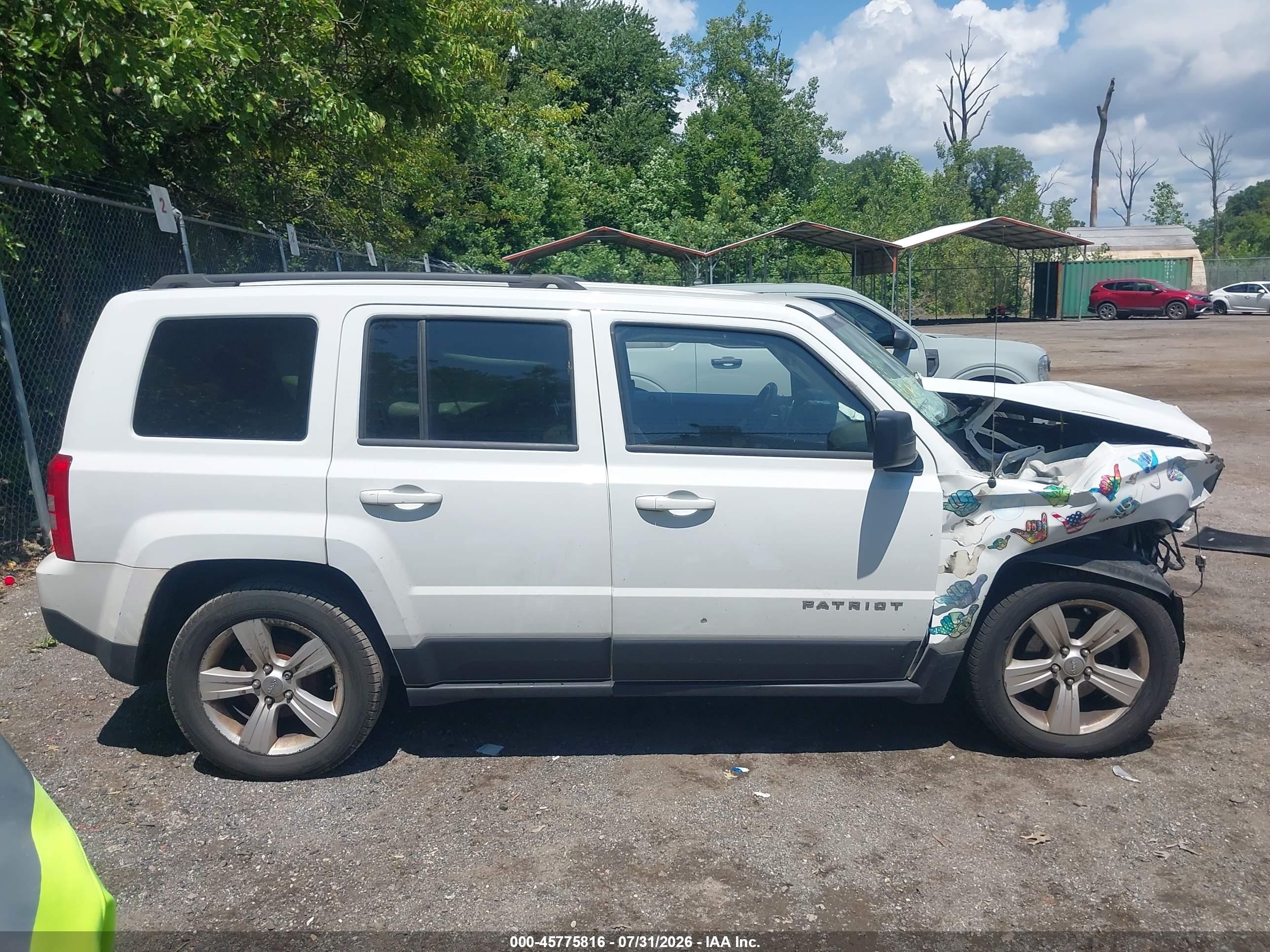 2015 Jeep Patriot Latitude White vin: 1C4NJPFB5FD107700