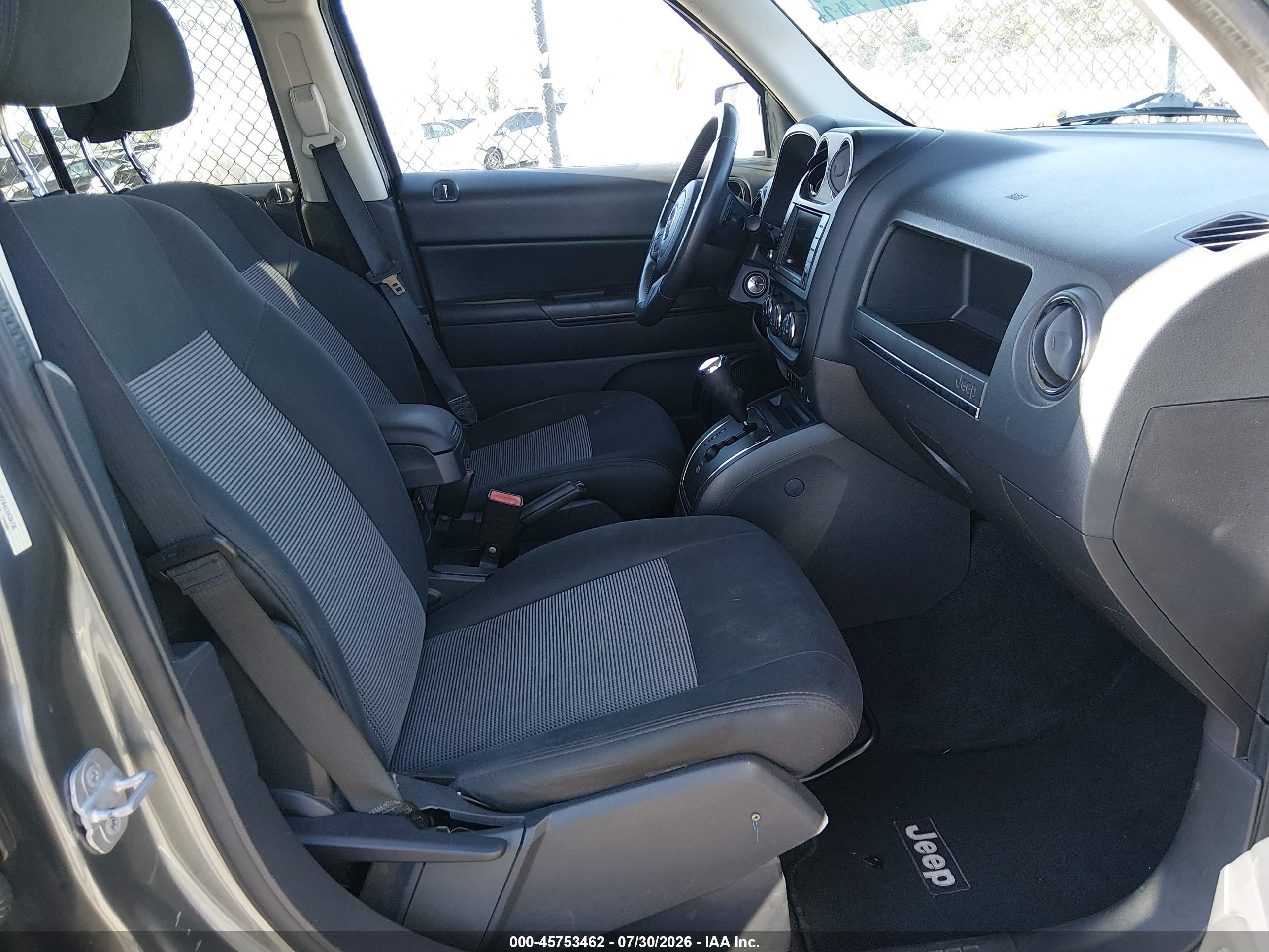 2012 Jeep Patriot Latitude Gray vin: 1C4NJPFB6CD639730