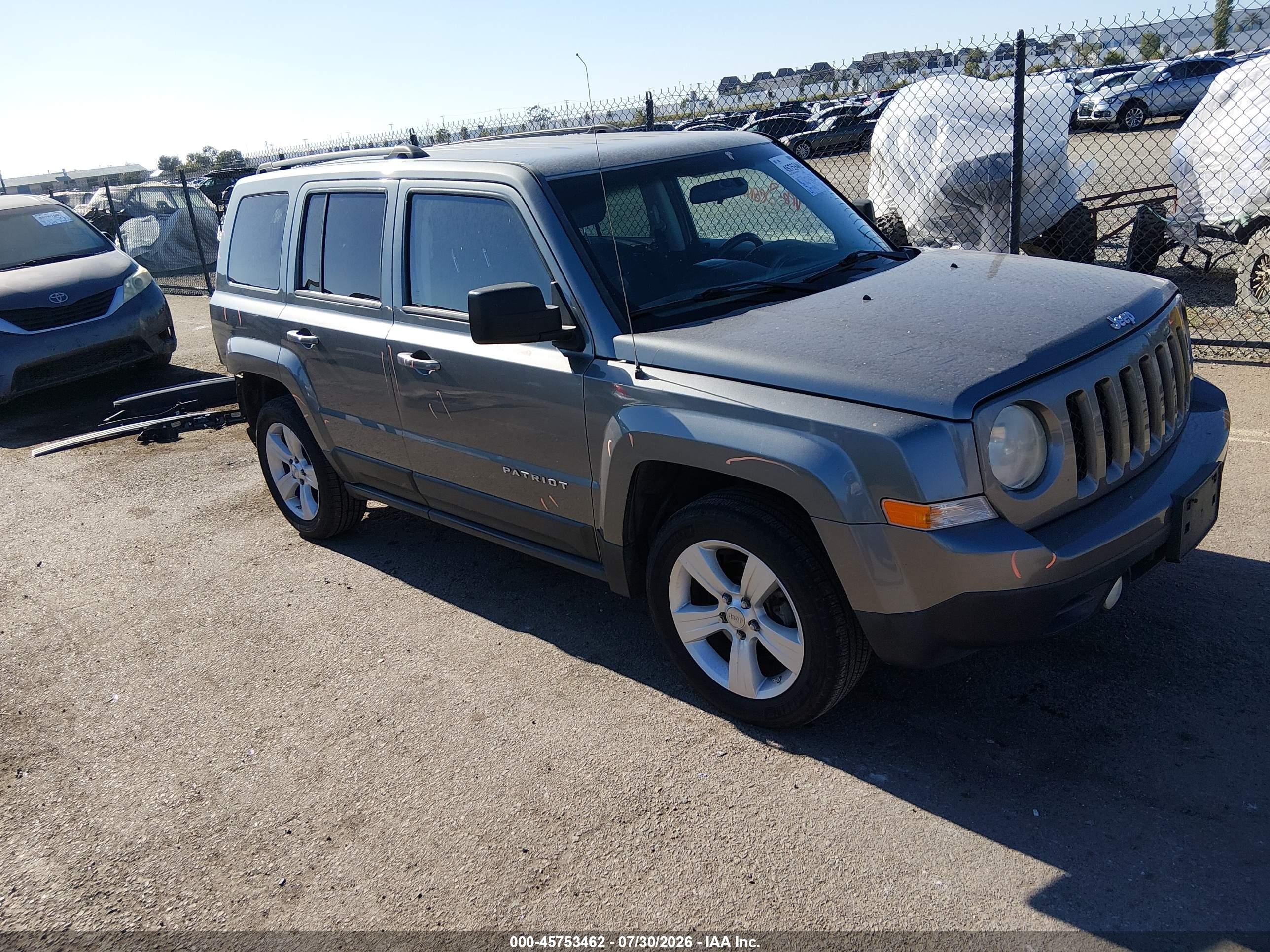 2012 Jeep Patriot Latitude Gray vin: 1C4NJPFB6CD639730