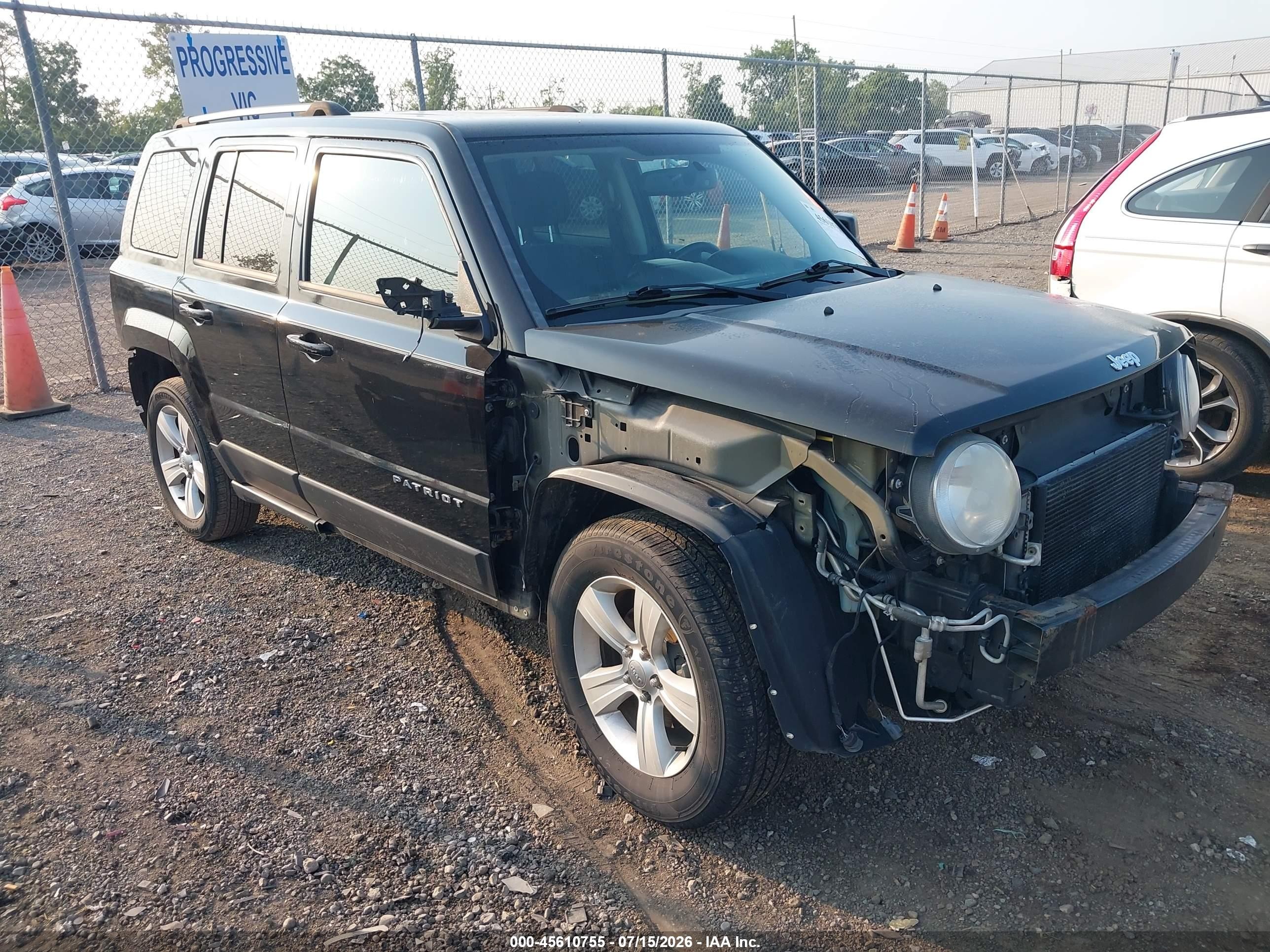 2013 Jeep Patriot Latitude Black vin: 1C4NJPFB6DD208029