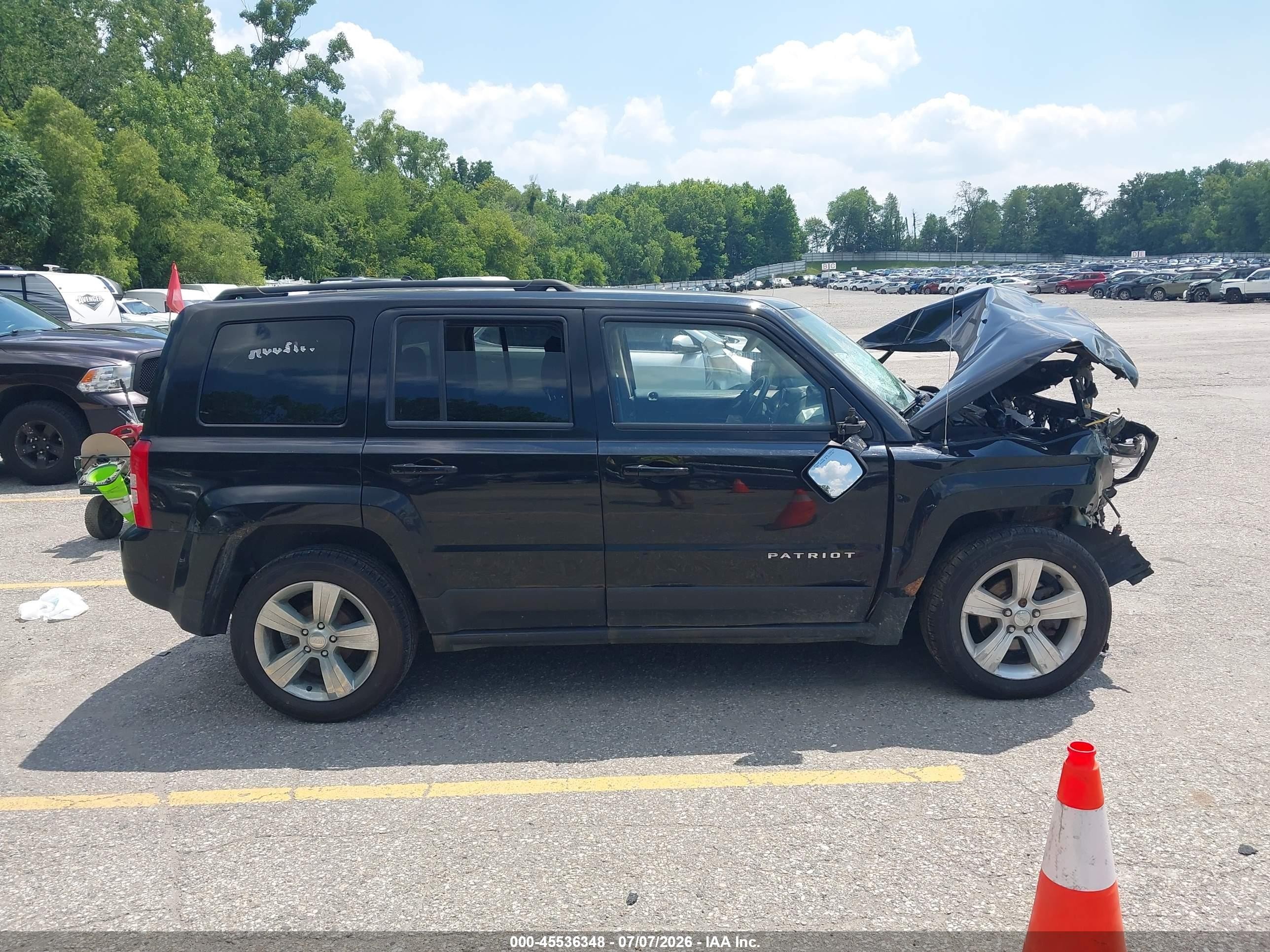 2013 Jeep Patriot Latitude Black vin: 1C4NJPFB6DD223596